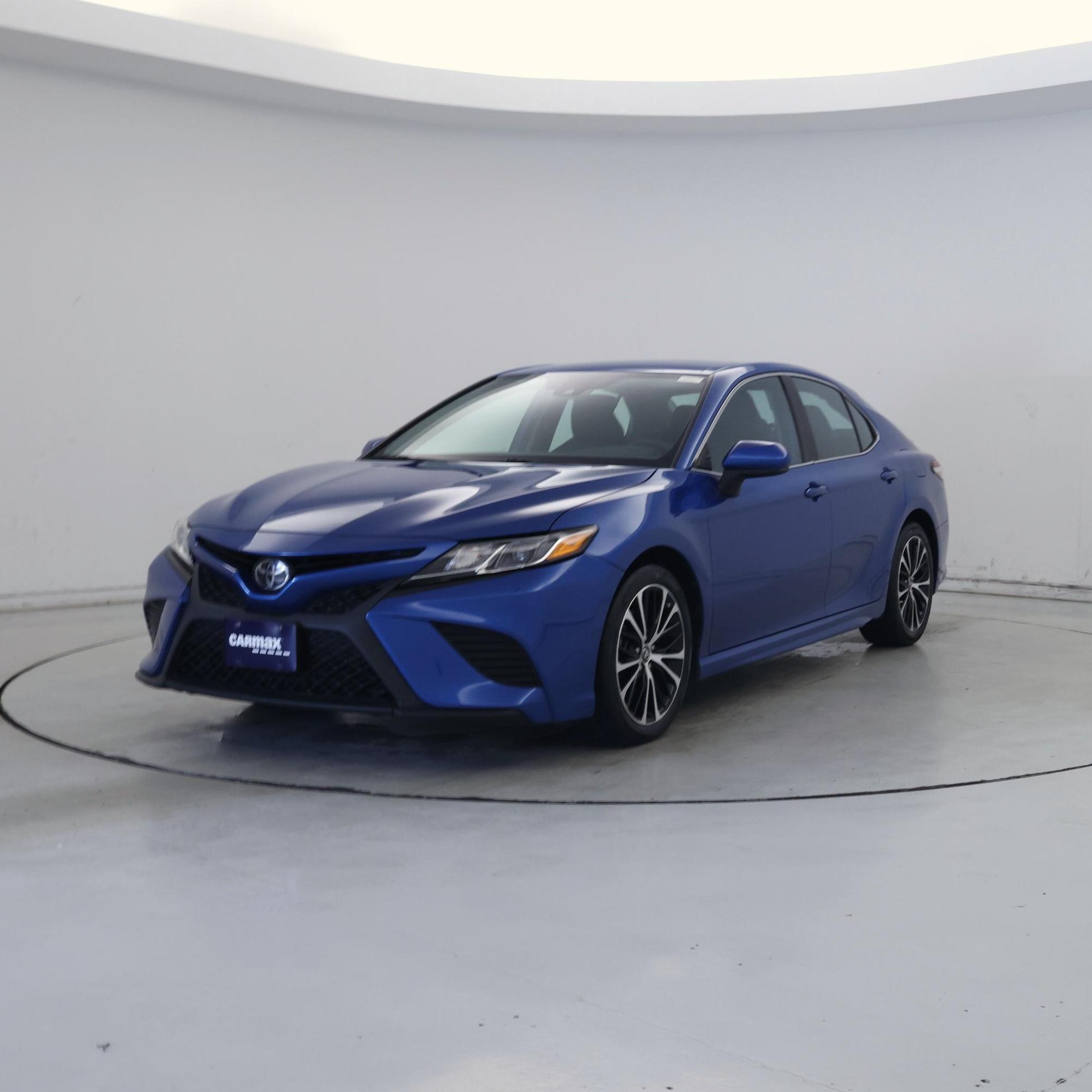 Thumbnail: 2020 Toyota Camry - 4