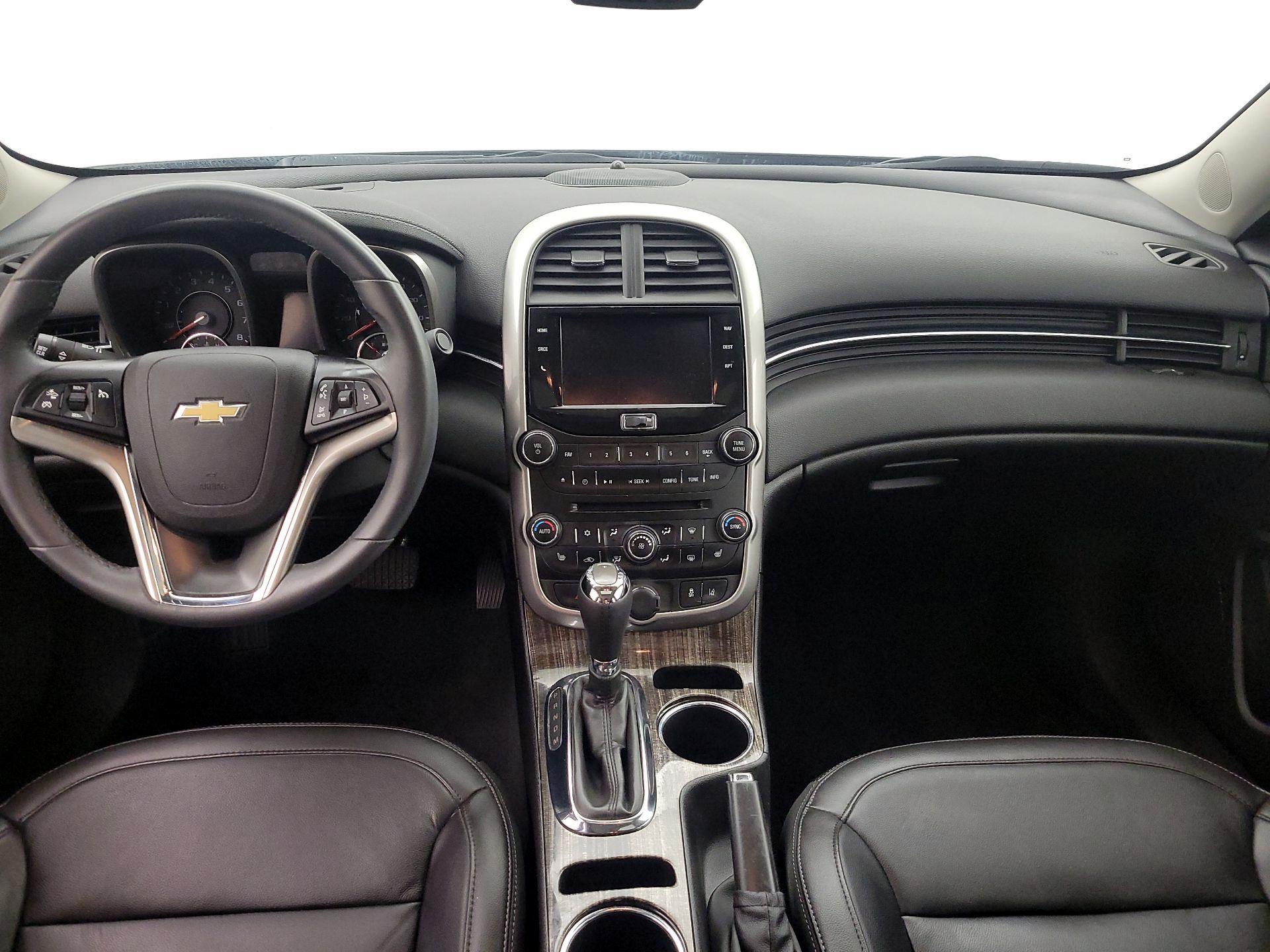 Thumbnail: 2016 Chevrolet Malibu - 9