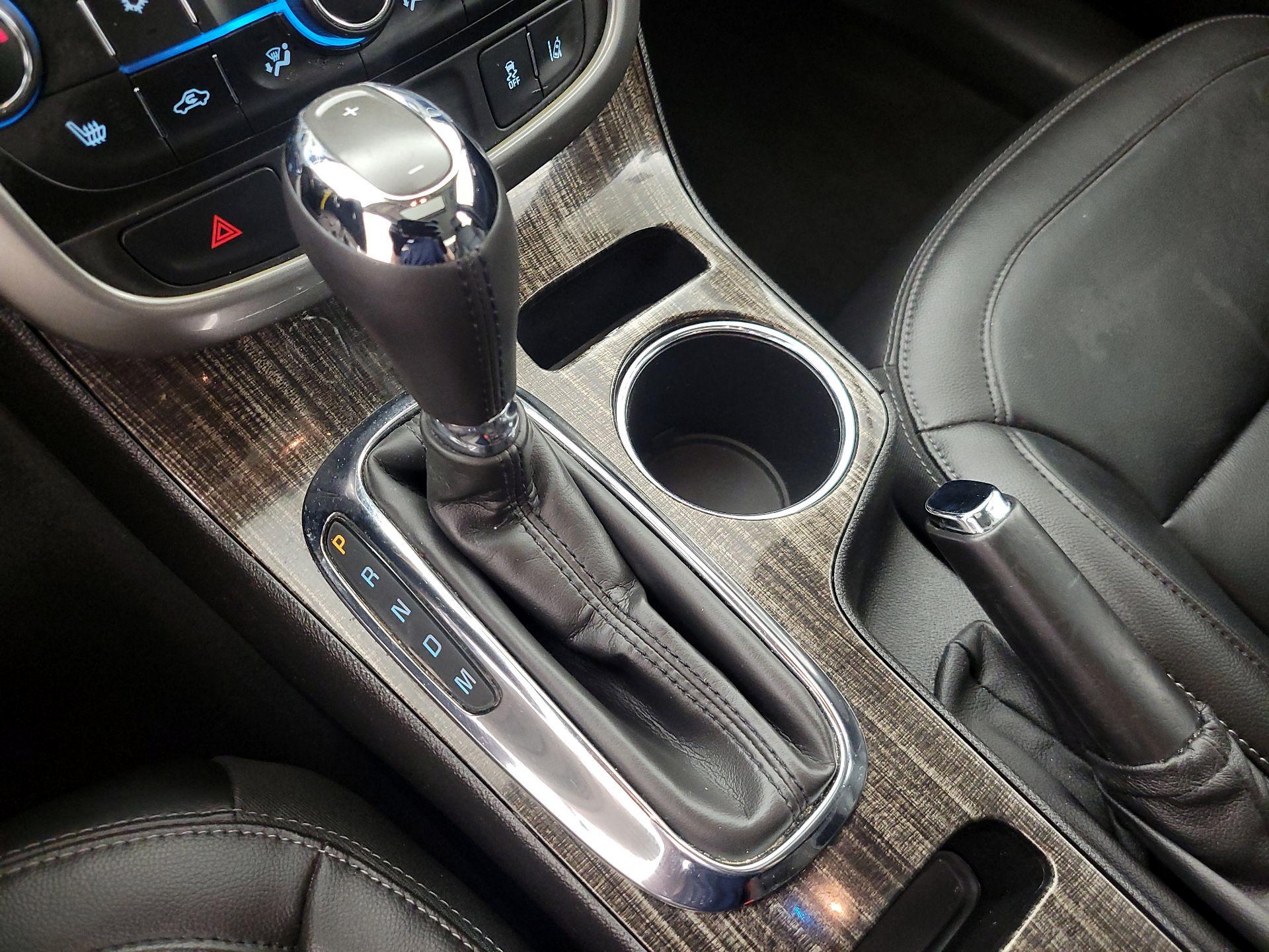 Thumbnail: 2016 Chevrolet Malibu - 18