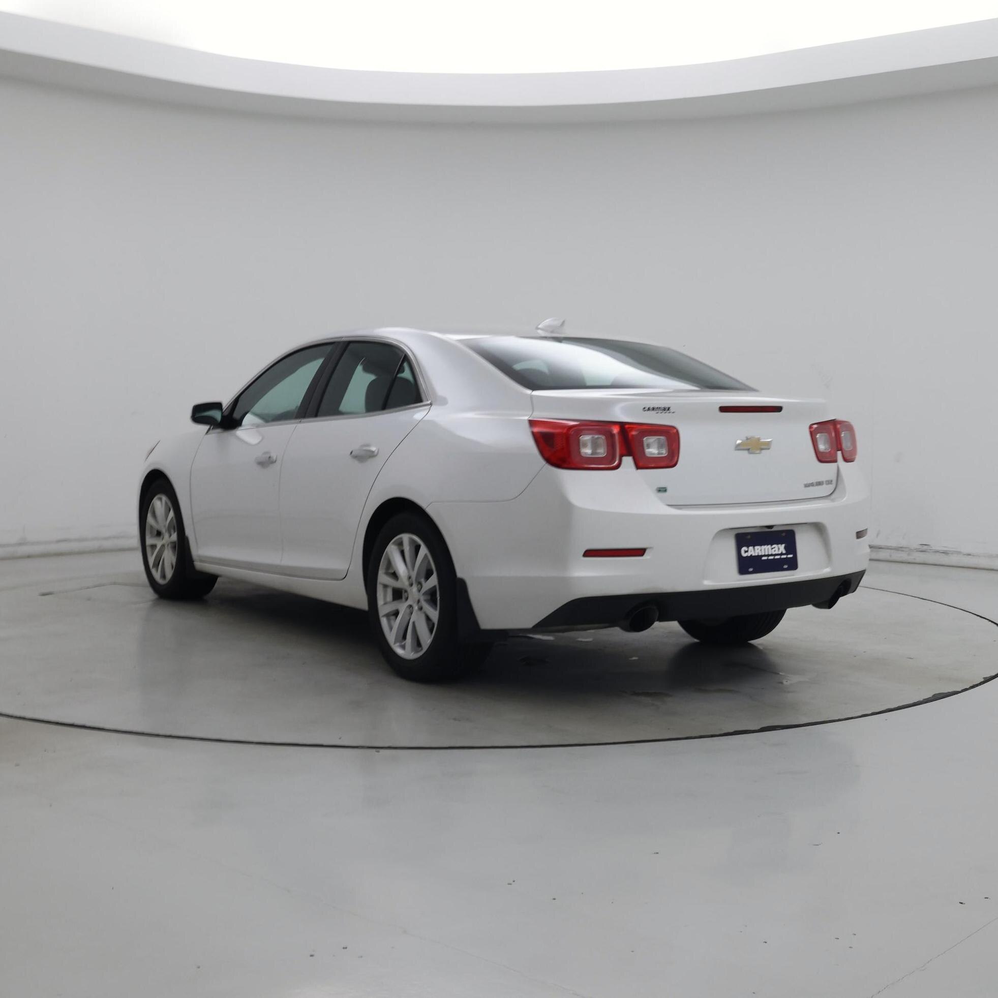 Thumbnail: 2016 Chevrolet Malibu - 2