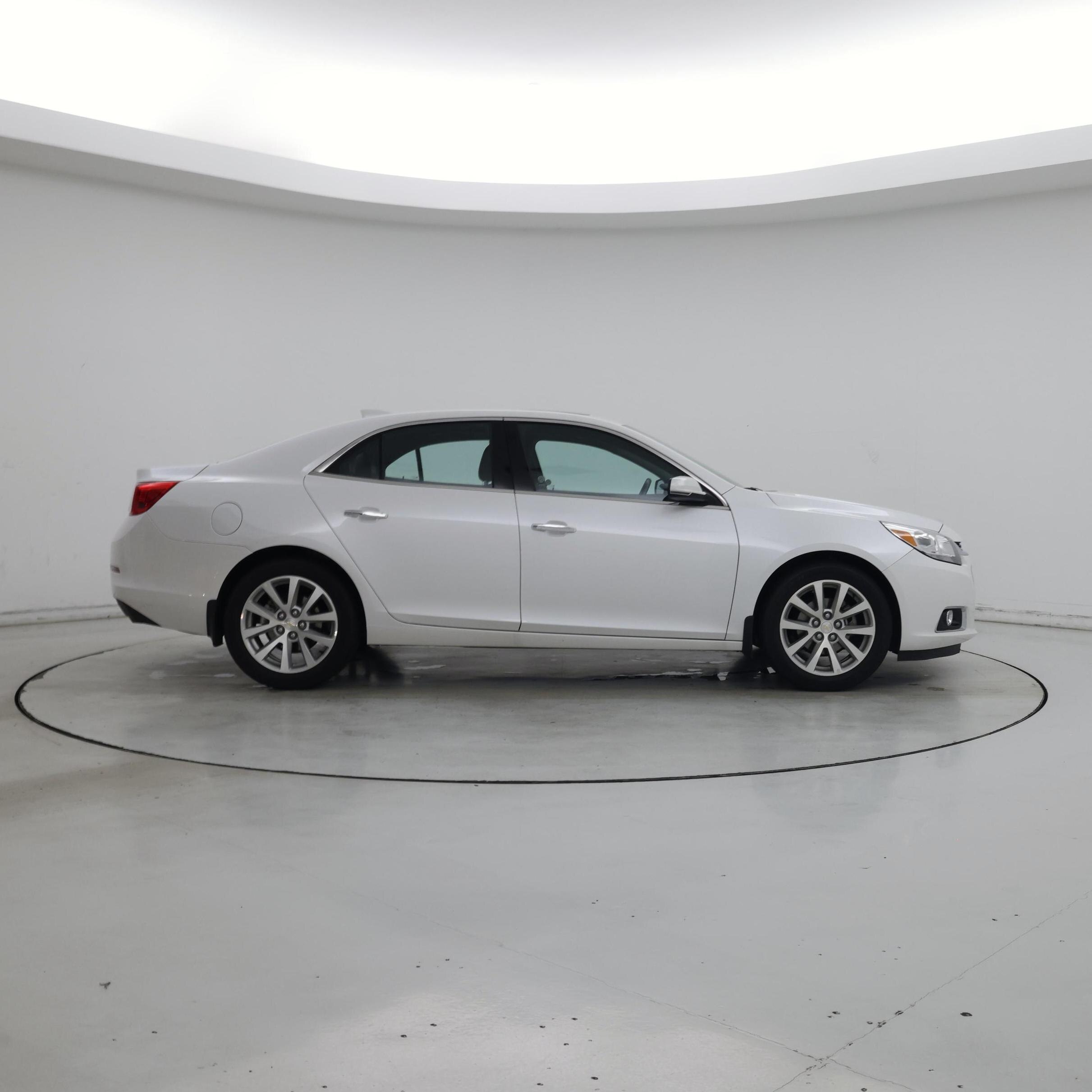 Thumbnail: 2016 Chevrolet Malibu - 7