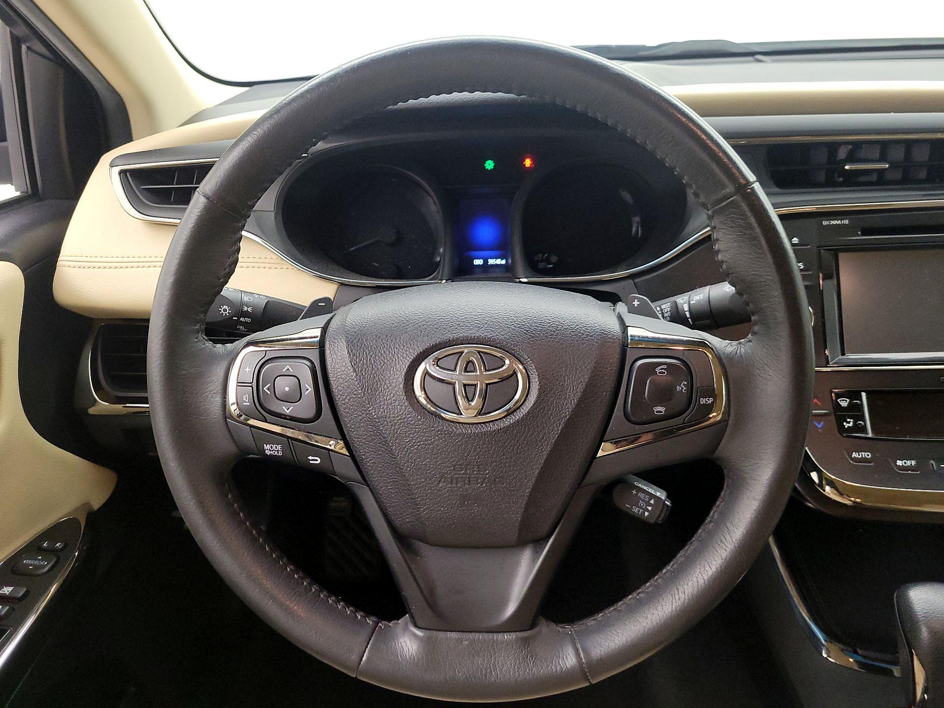 Thumbnail: 2016 Toyota Avalon - 10