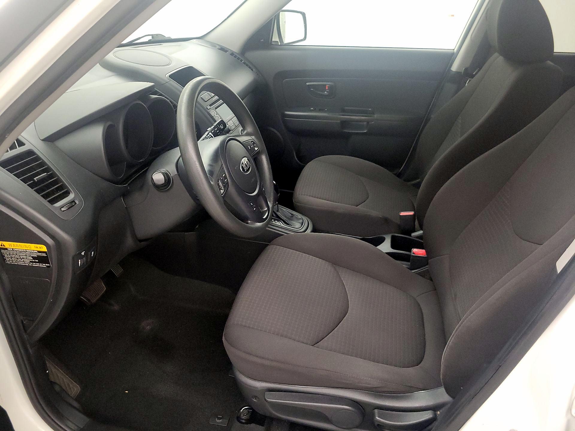 Thumbnail: 2013 Kia Soul - 11