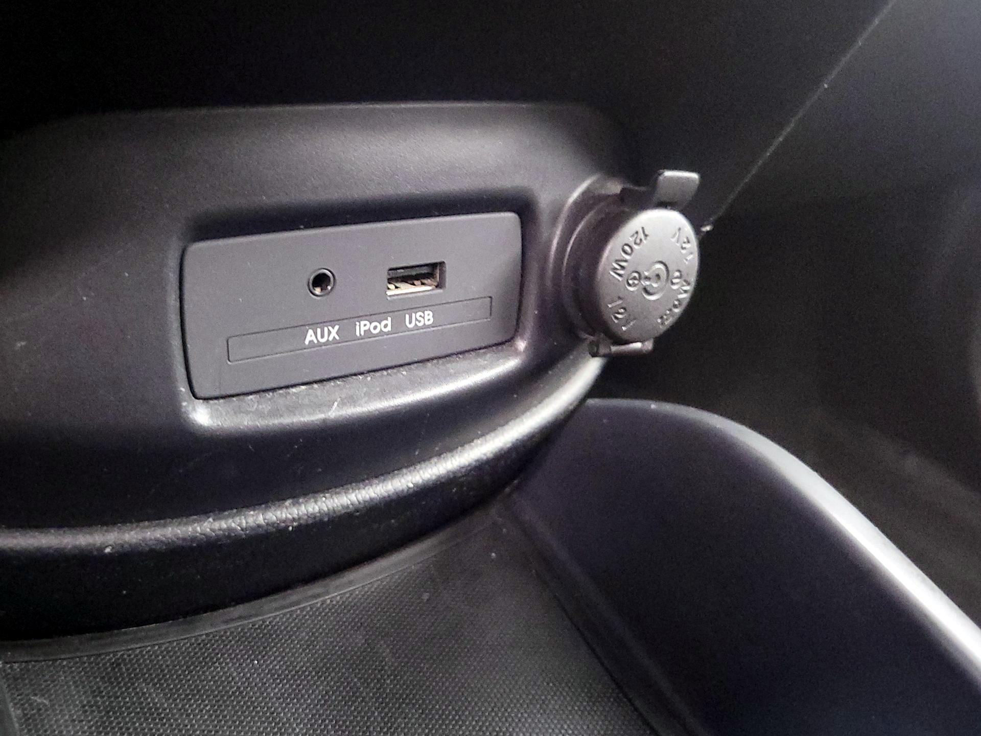 Thumbnail: 2013 Kia Soul - 17