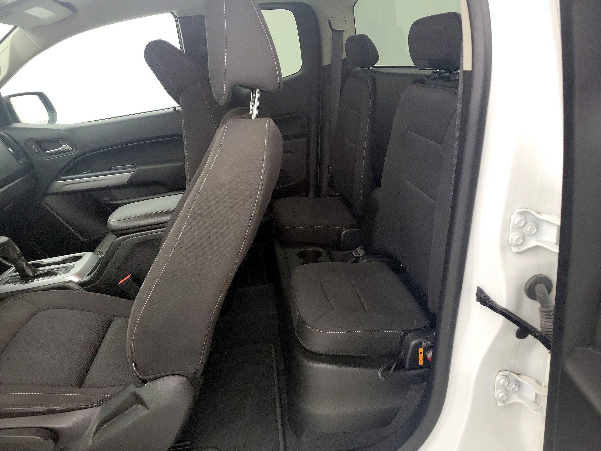 Thumbnail: 2021 Chevrolet Colorado - 18