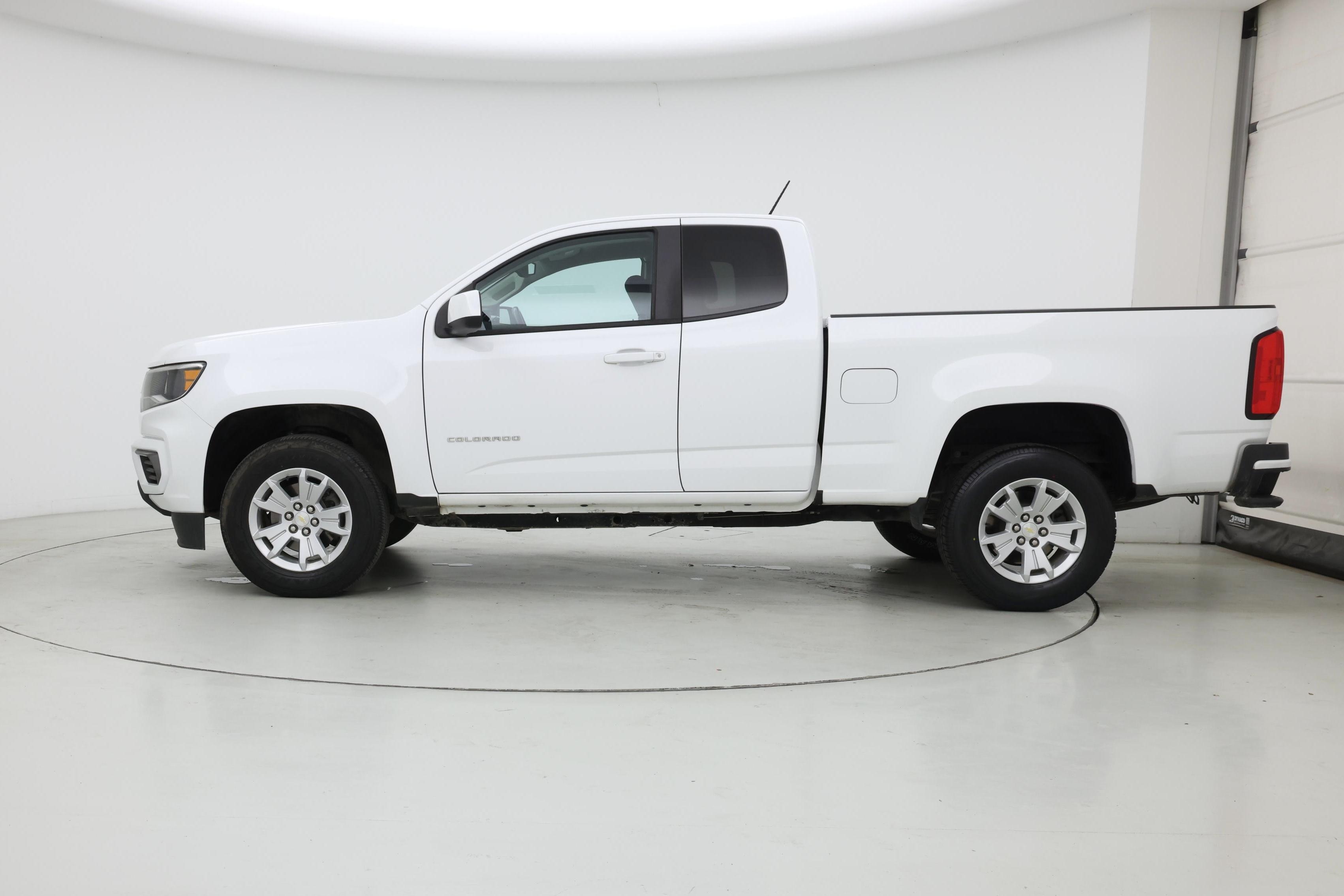 Thumbnail: 2021 Chevrolet Colorado - 3