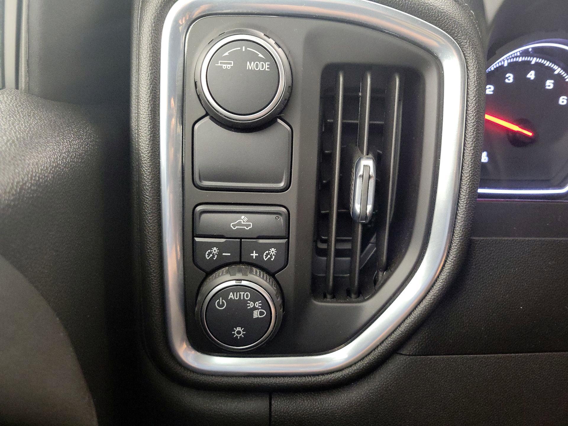 Thumbnail: 2021 Chevrolet Silverado 1500 - 13