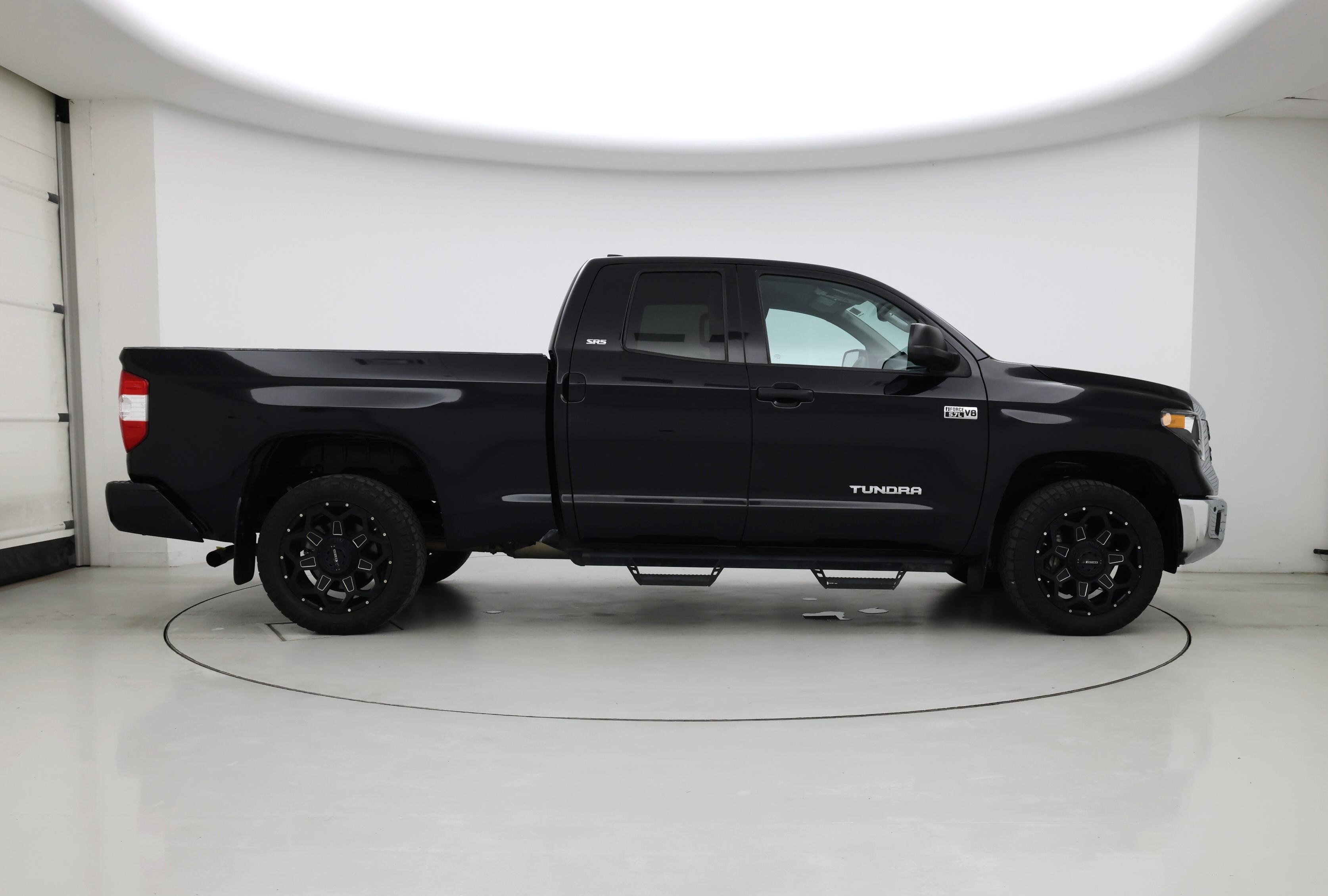Thumbnail: 2021 Toyota Tundra - 7