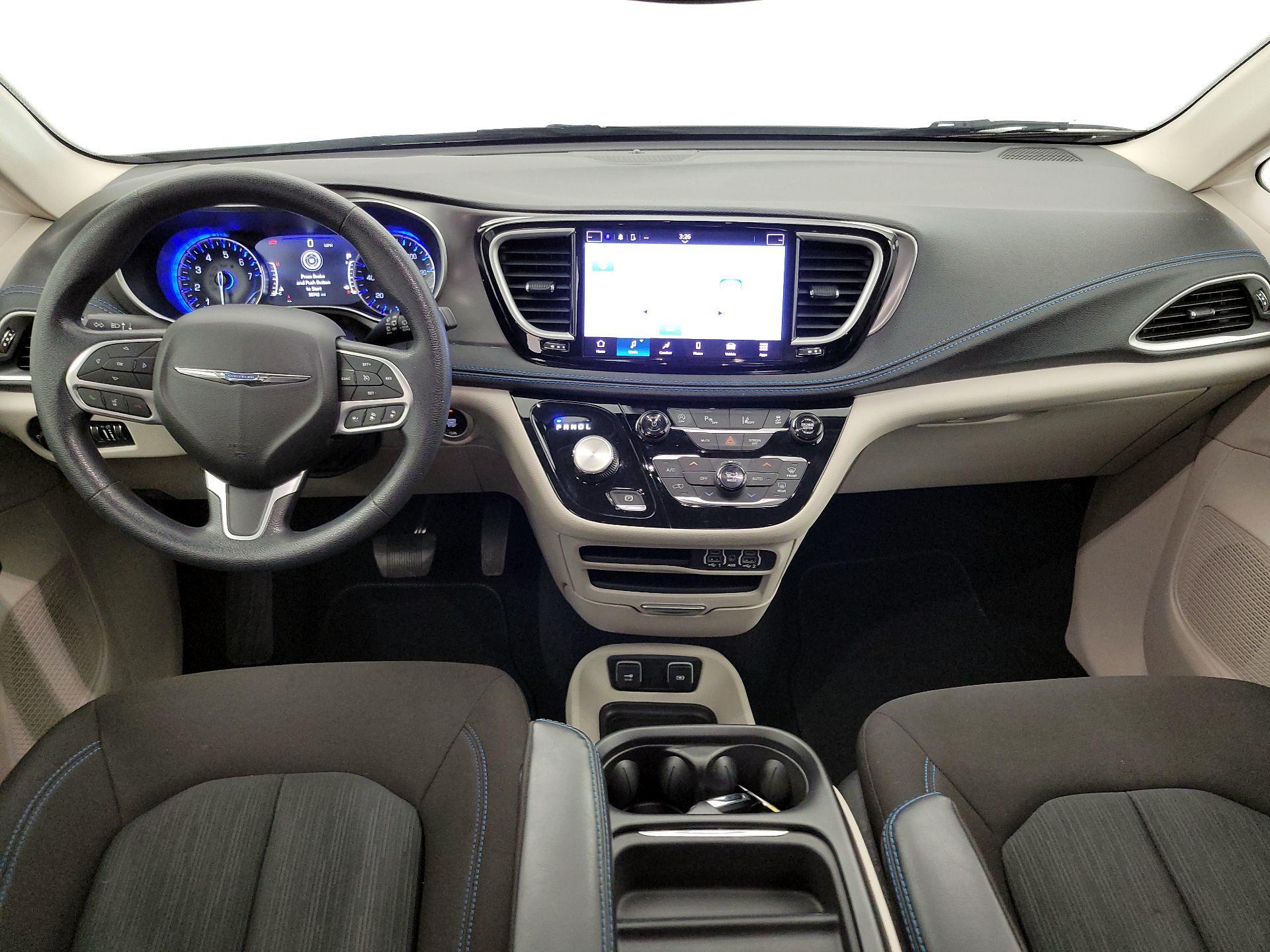 Thumbnail: 2021 Chrysler Pacifica - 9