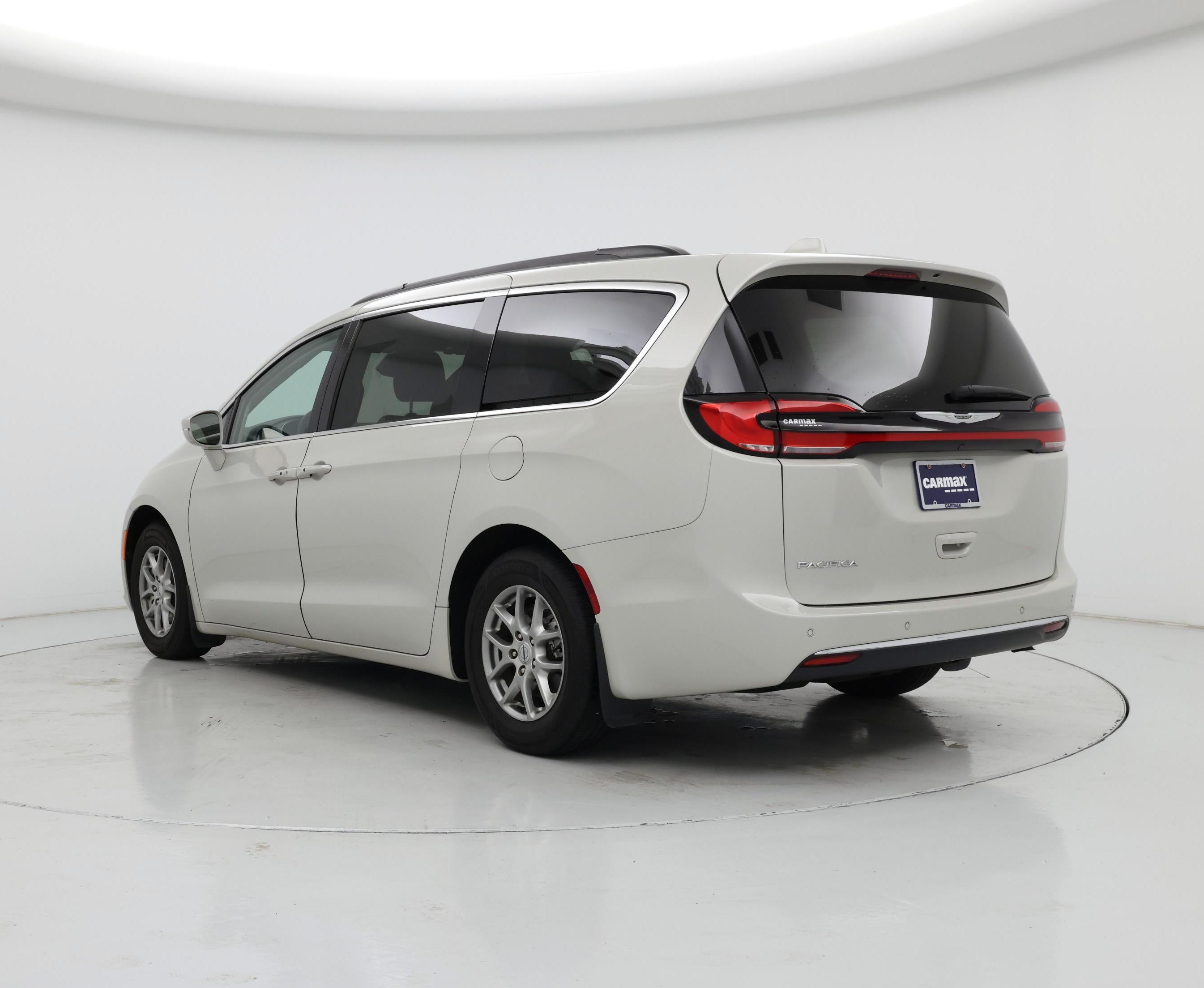 Thumbnail: 2021 Chrysler Pacifica - 2