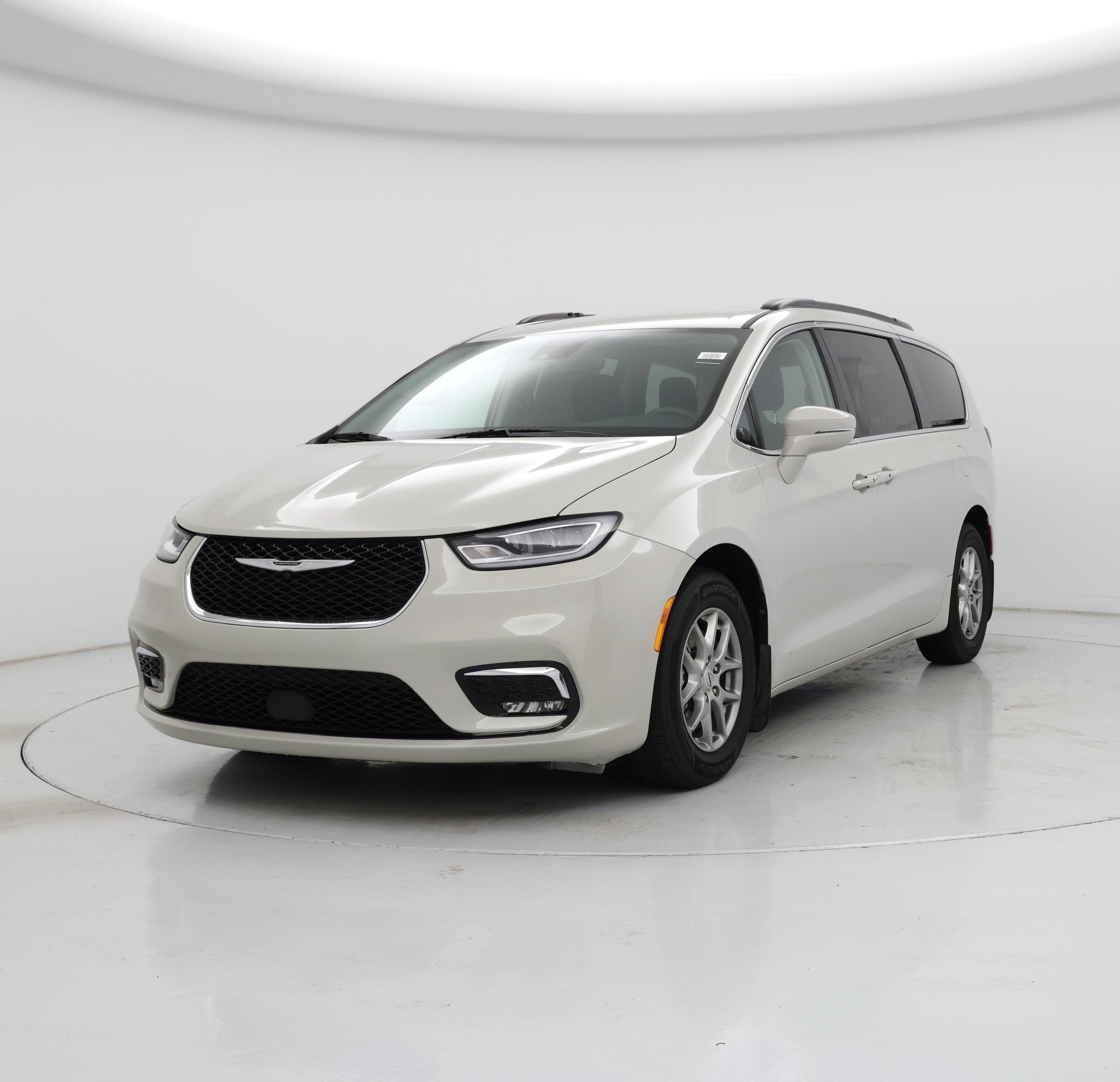 Thumbnail: 2021 Chrysler Pacifica - 4