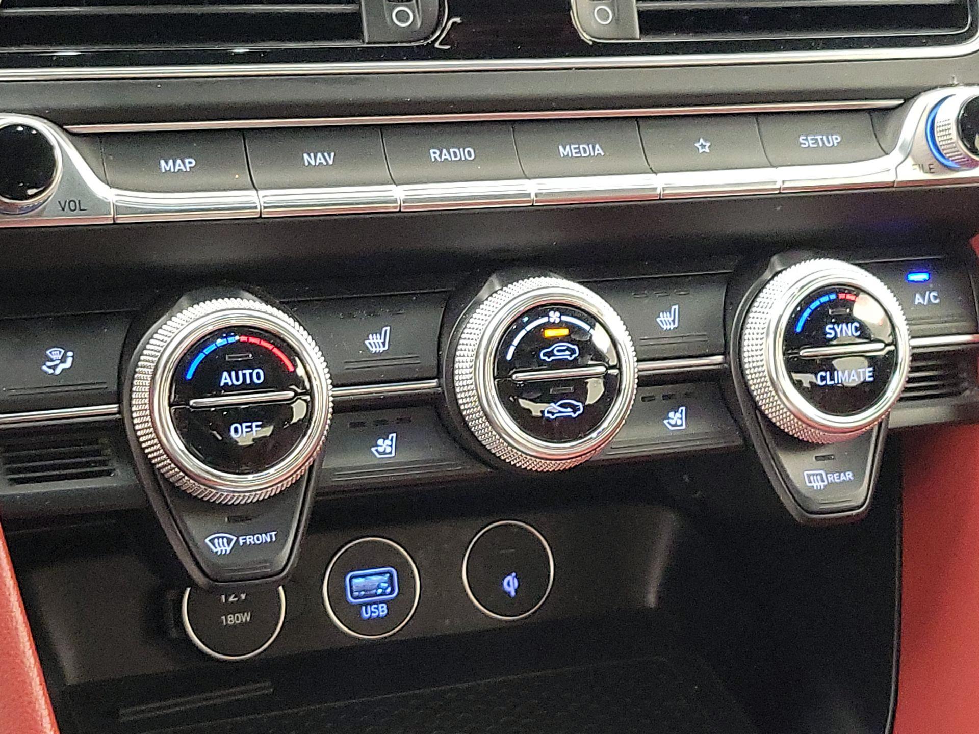 Thumbnail: 2023 Genesis G70 - 17