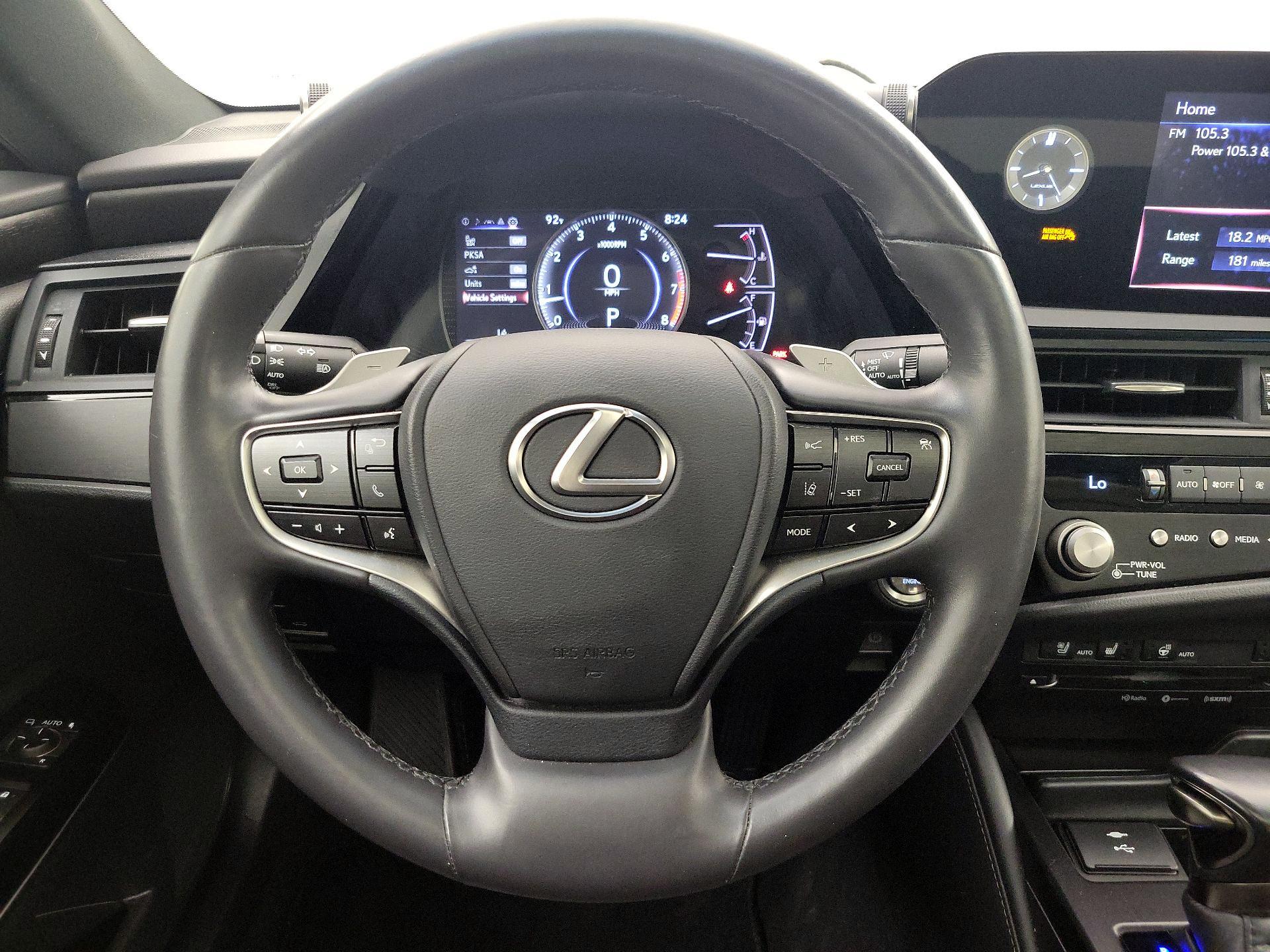 Thumbnail: 2022 Lexus ES - 10