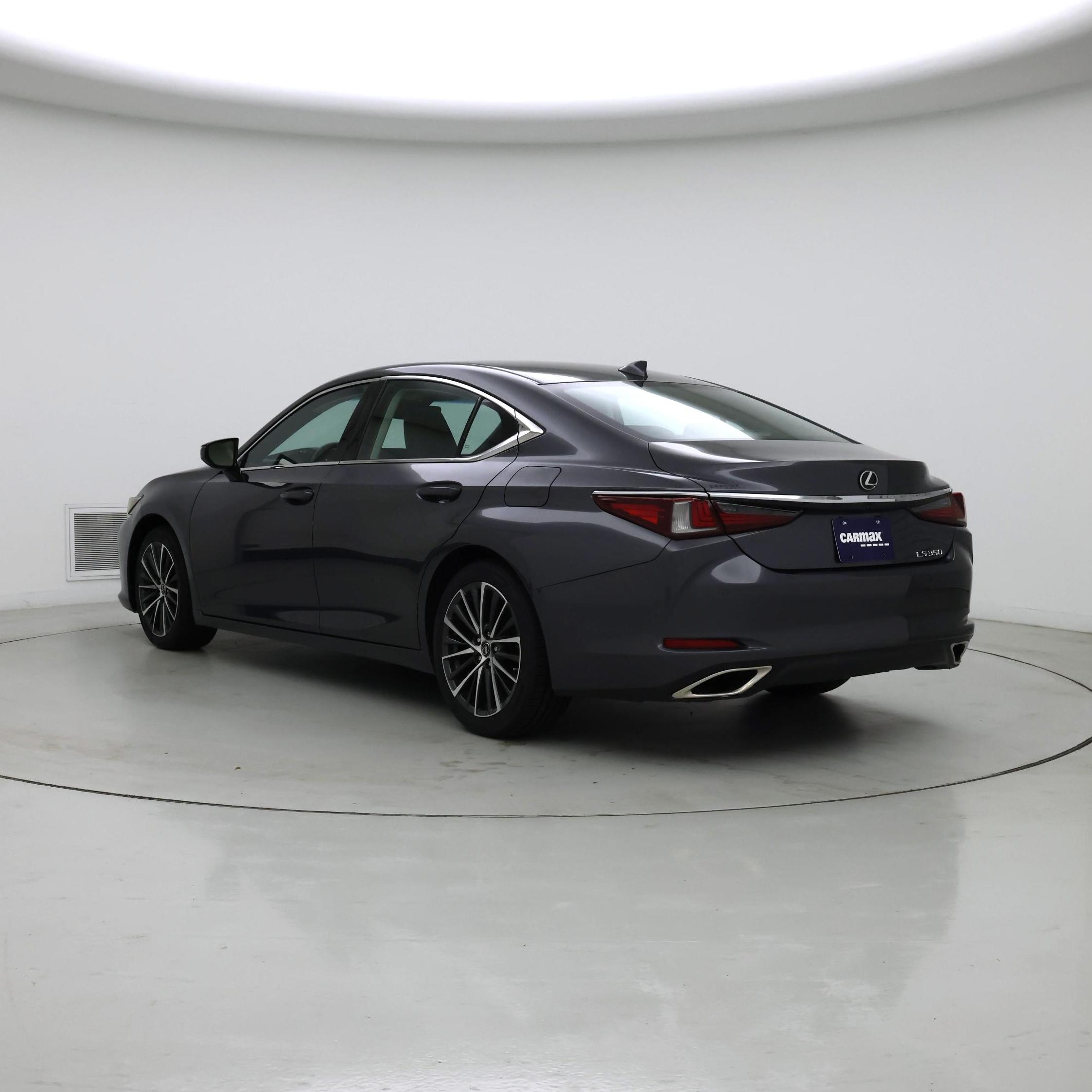Thumbnail: 2022 Lexus ES - 2