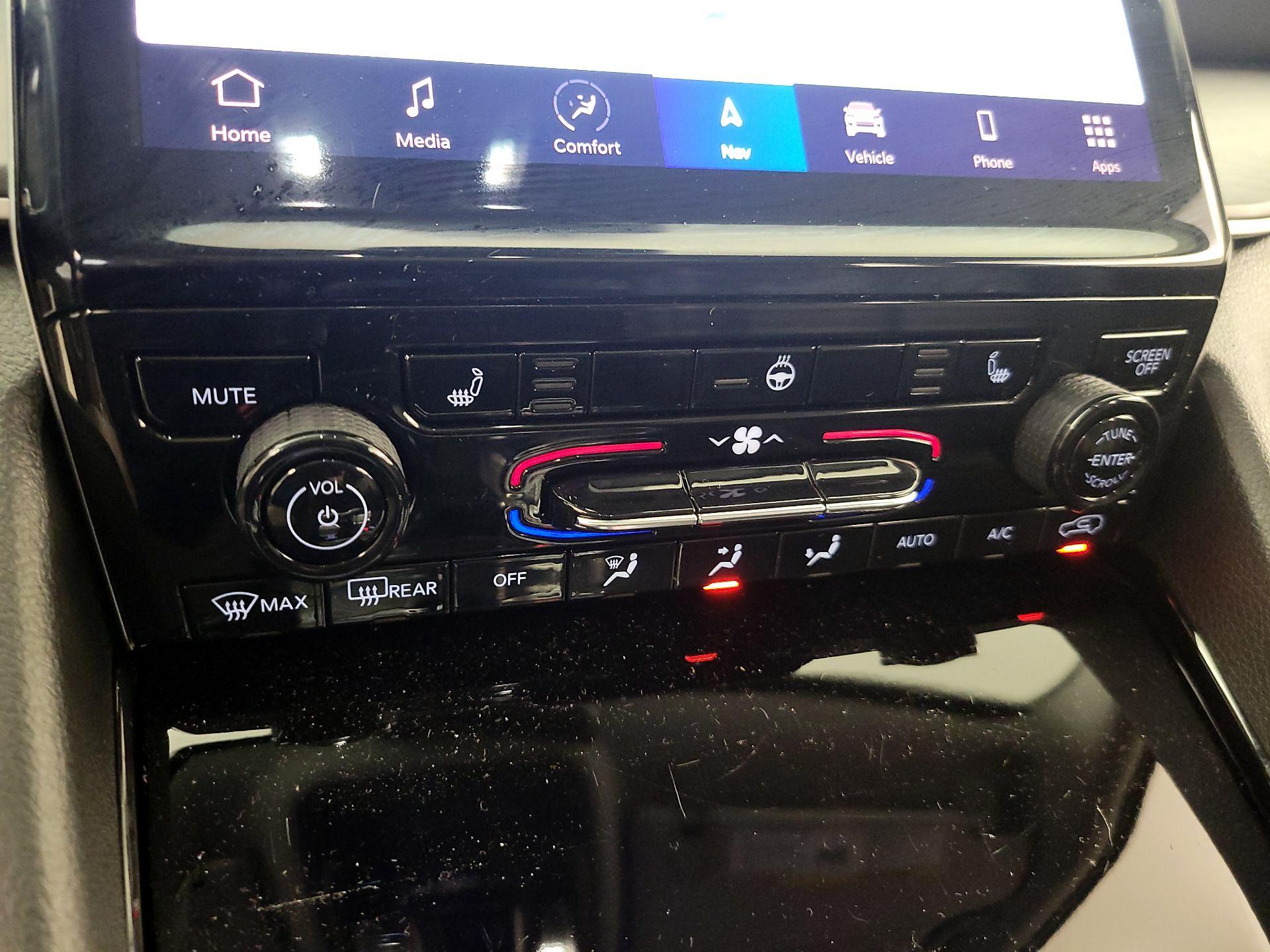 Thumbnail: 2021 Jeep Grand Cherokee L - 17