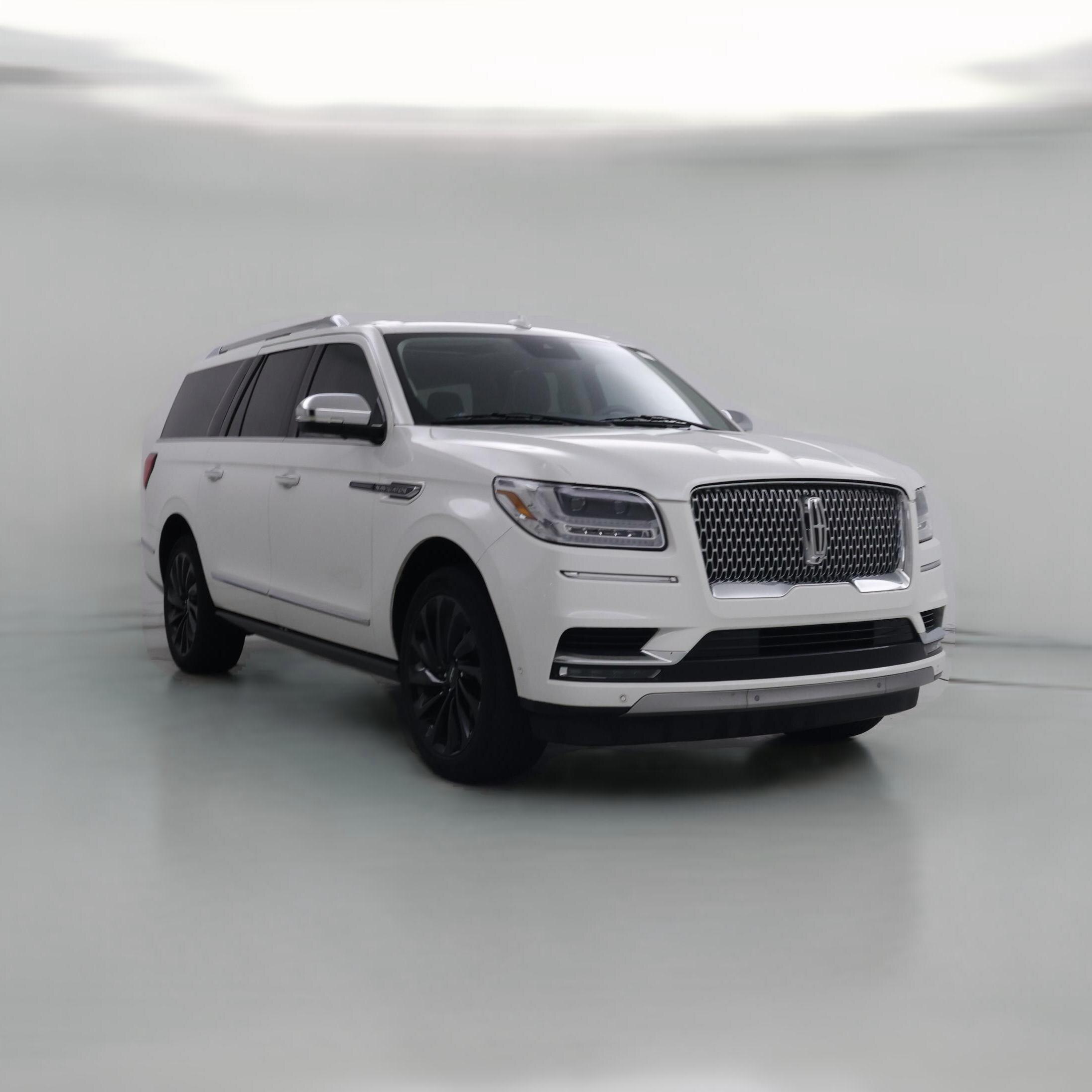 Thumbnail: 2021 Lincoln Navigator L - 1