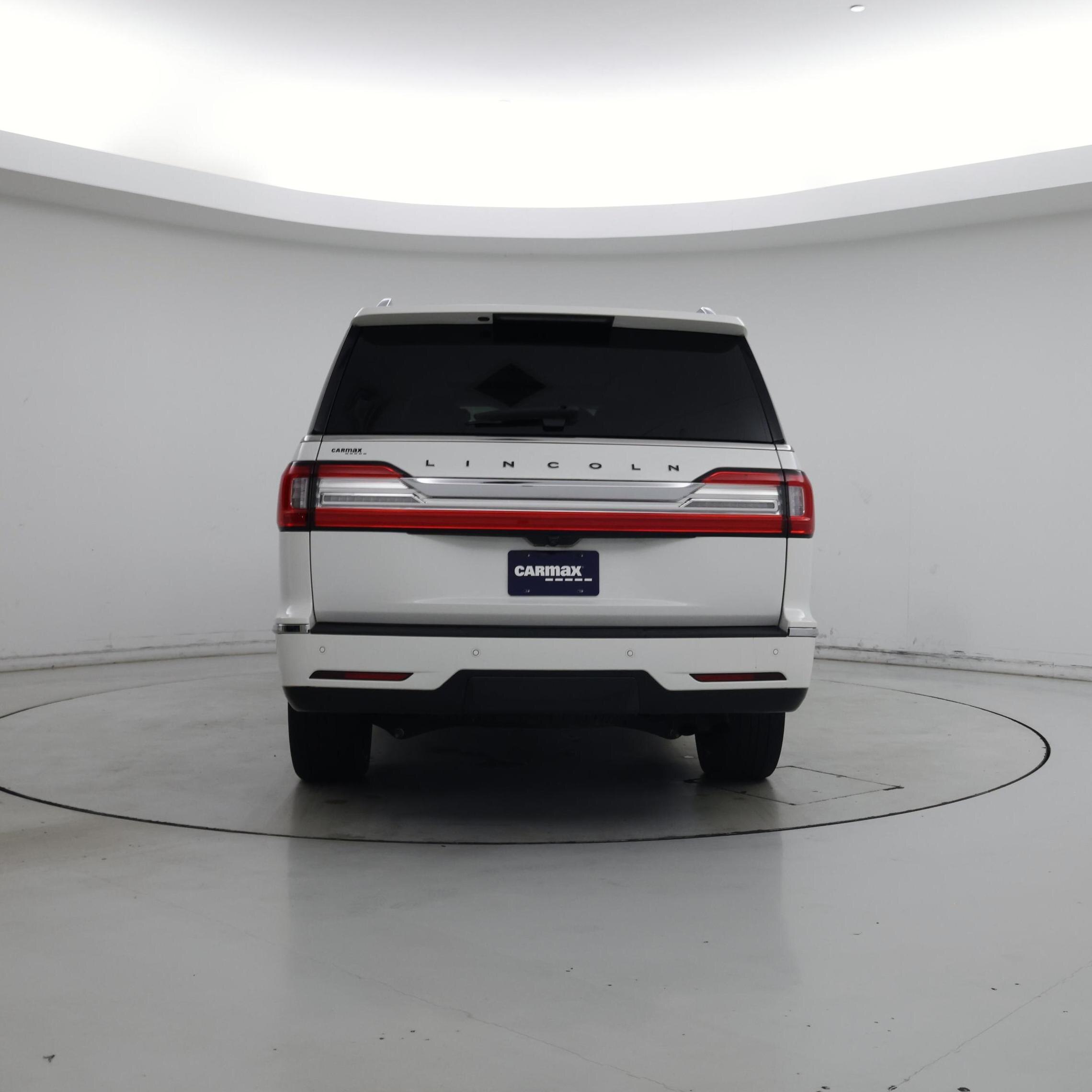 Thumbnail: 2021 Lincoln Navigator L - 6