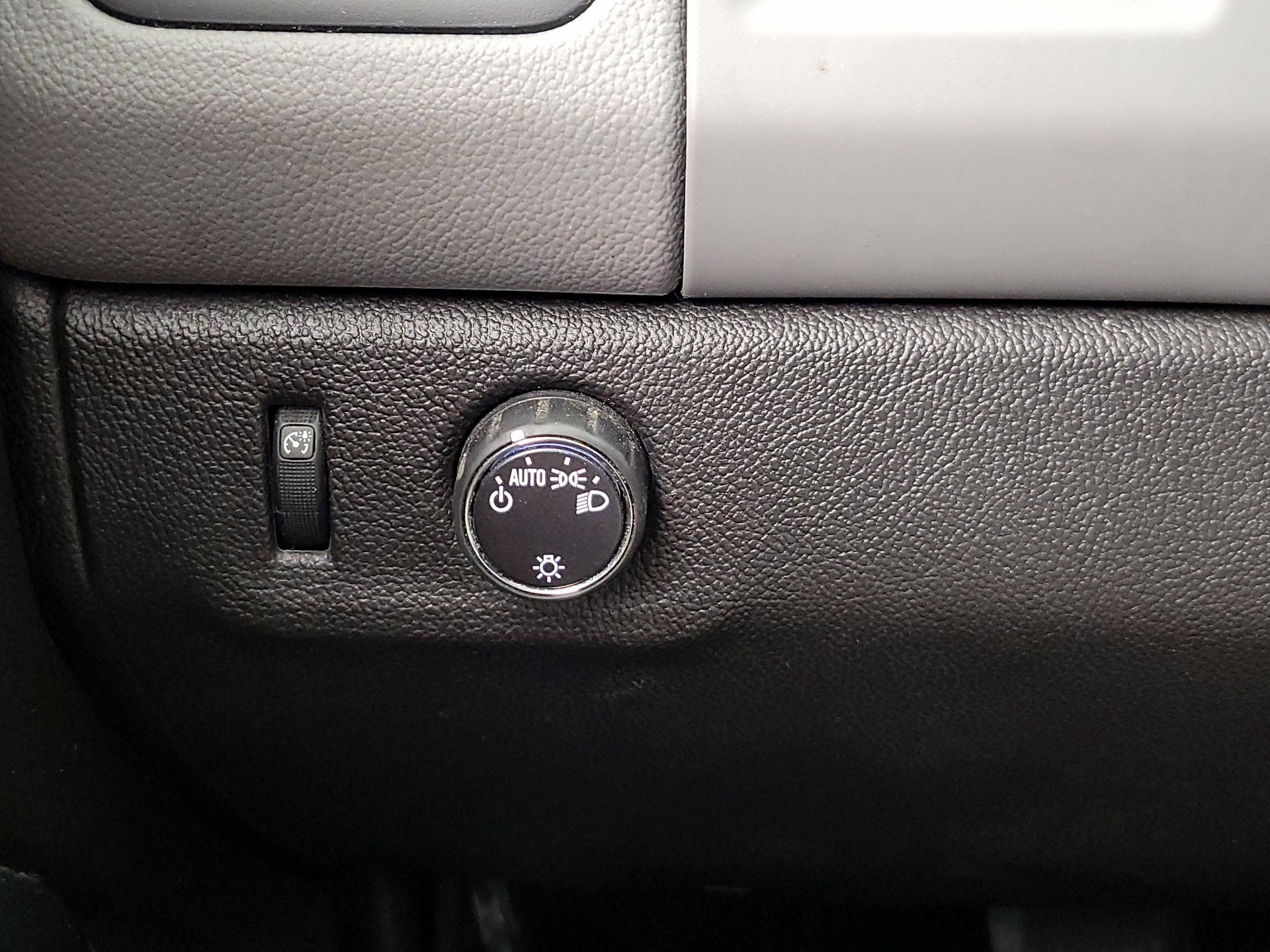Thumbnail: 2016 Chevrolet Colorado - 13