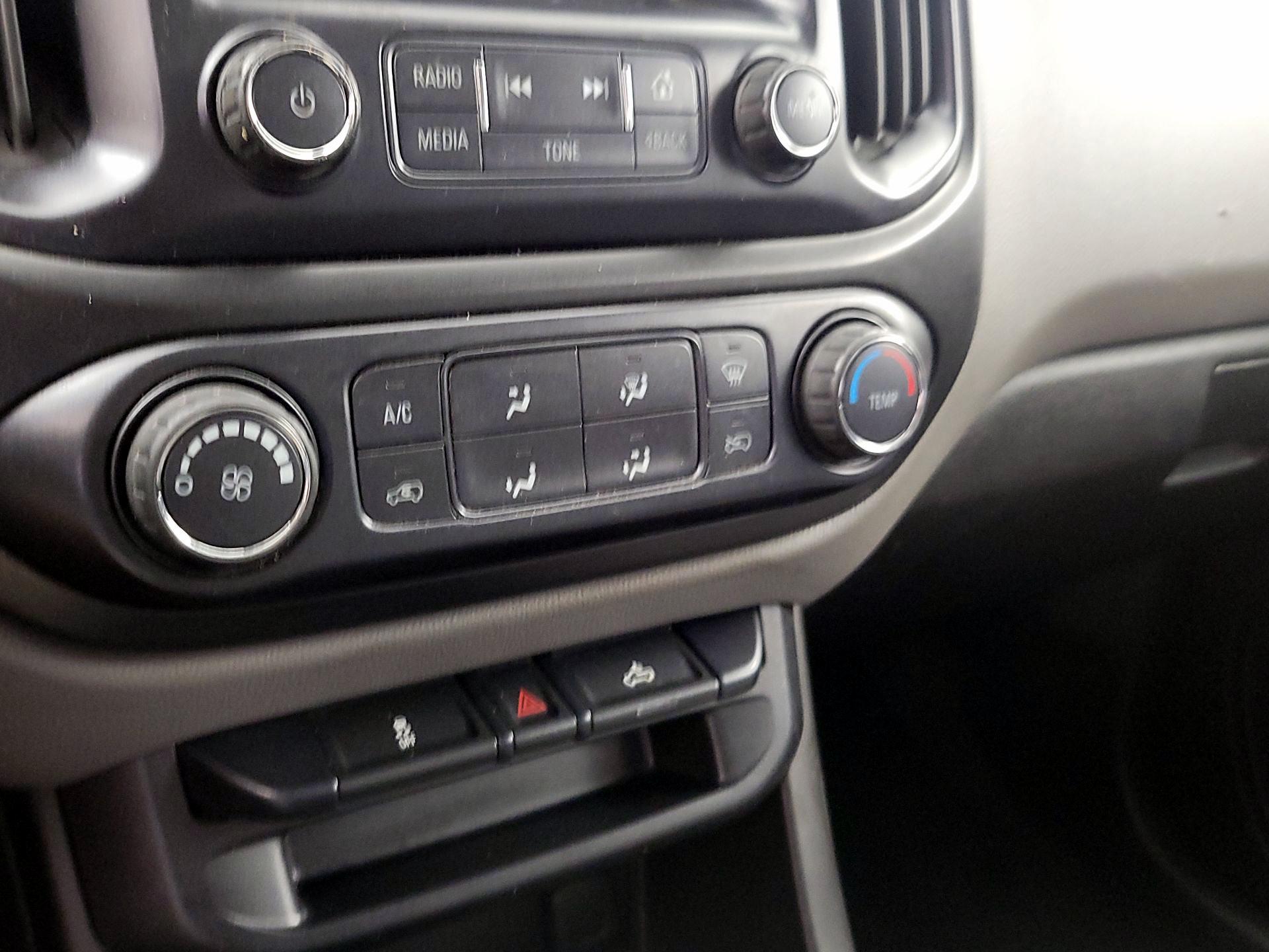 Thumbnail: 2016 Chevrolet Colorado - 16