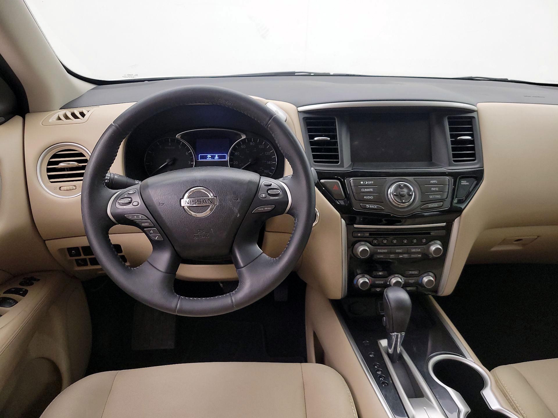 Thumbnail: 2019 Nissan Pathfinder - 10