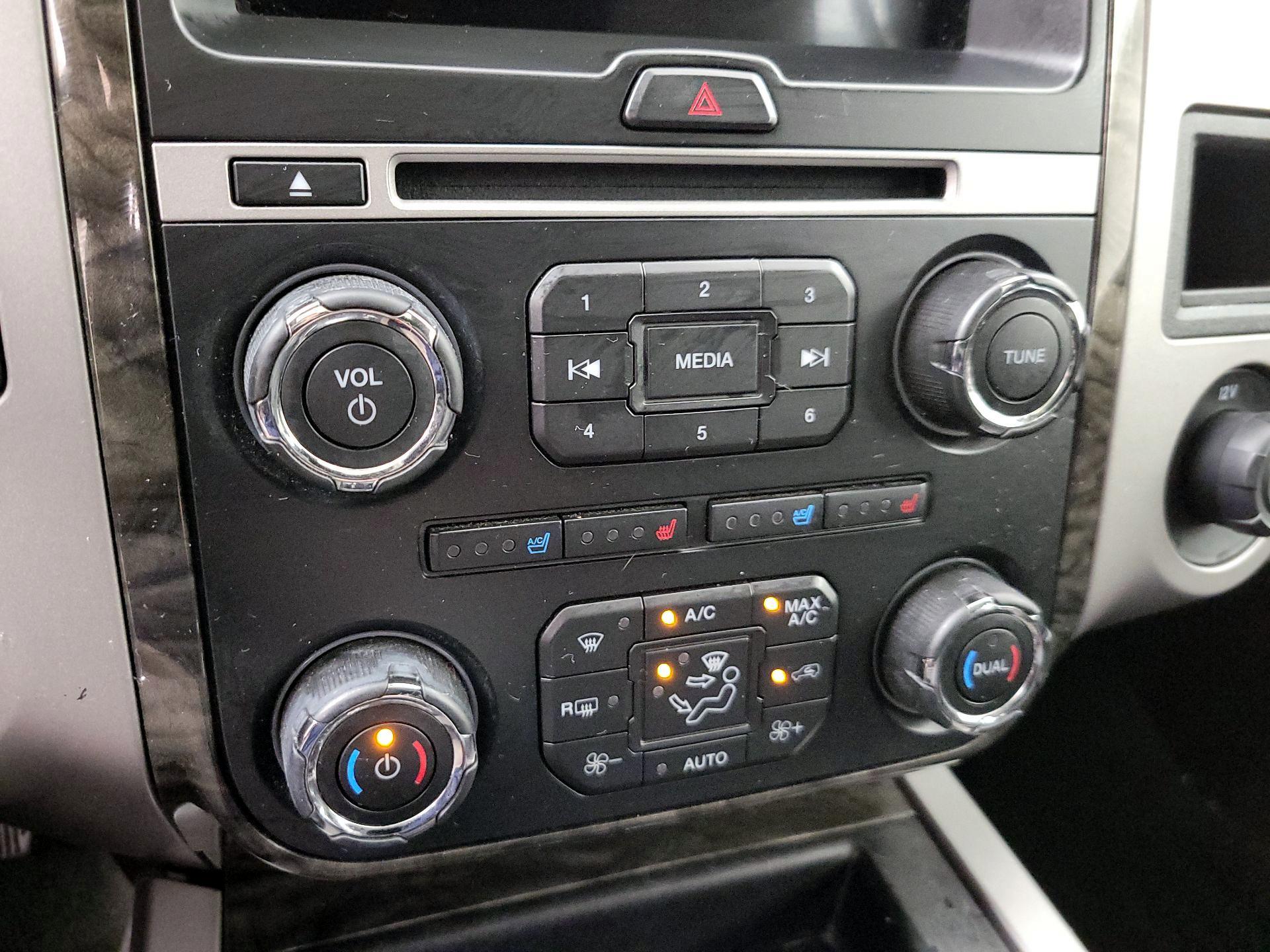 Thumbnail: 2016 Ford Expedition - 17