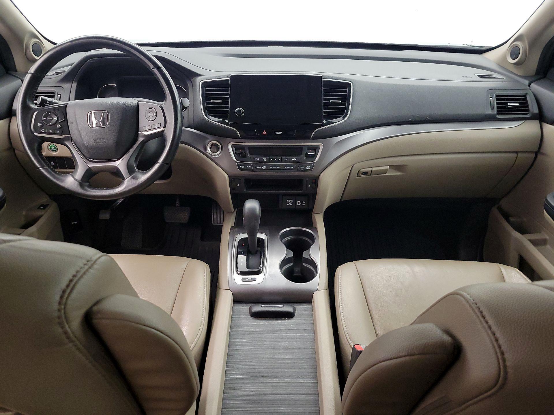 Thumbnail: 2019 Honda Pilot - 9