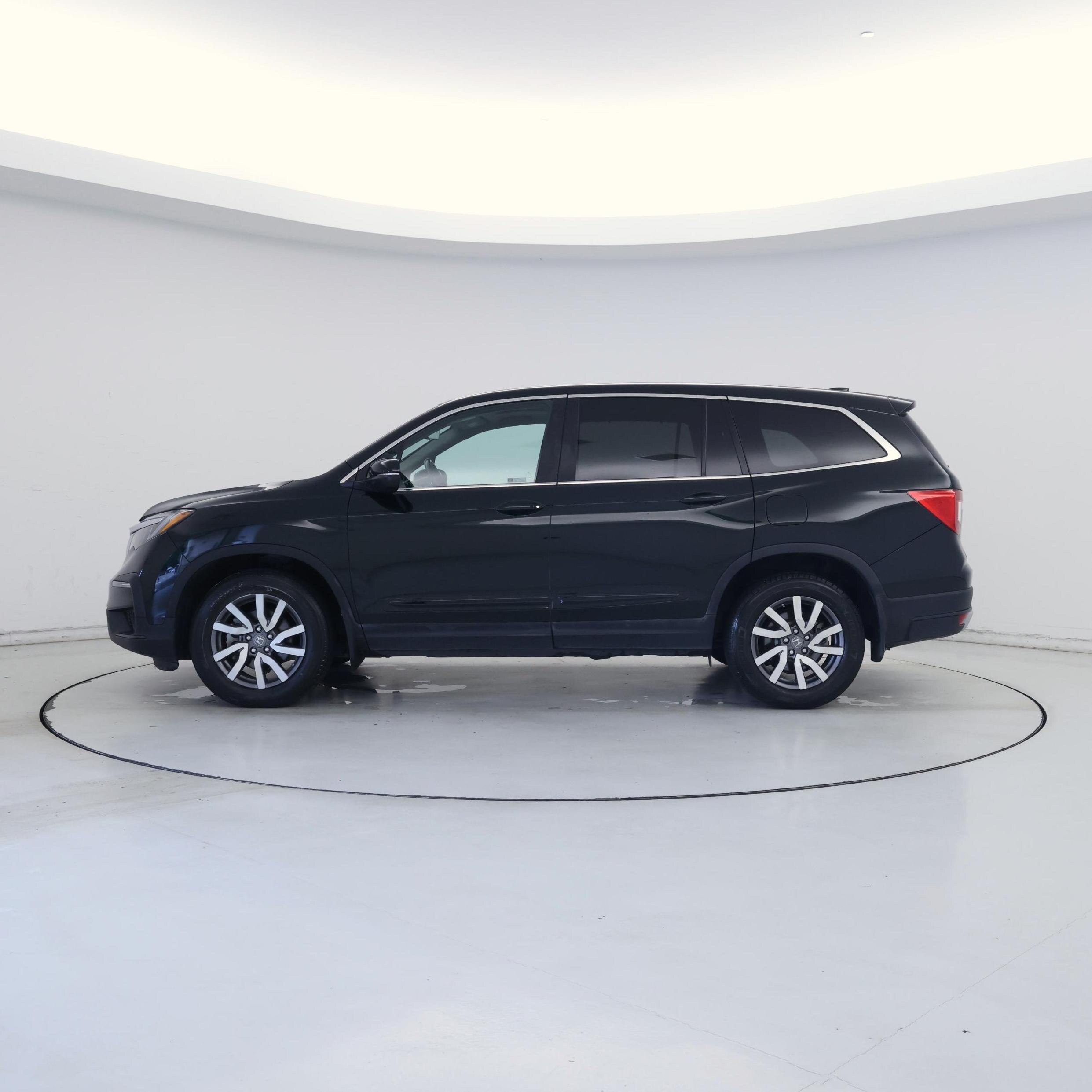 Thumbnail: 2019 Honda Pilot - 3