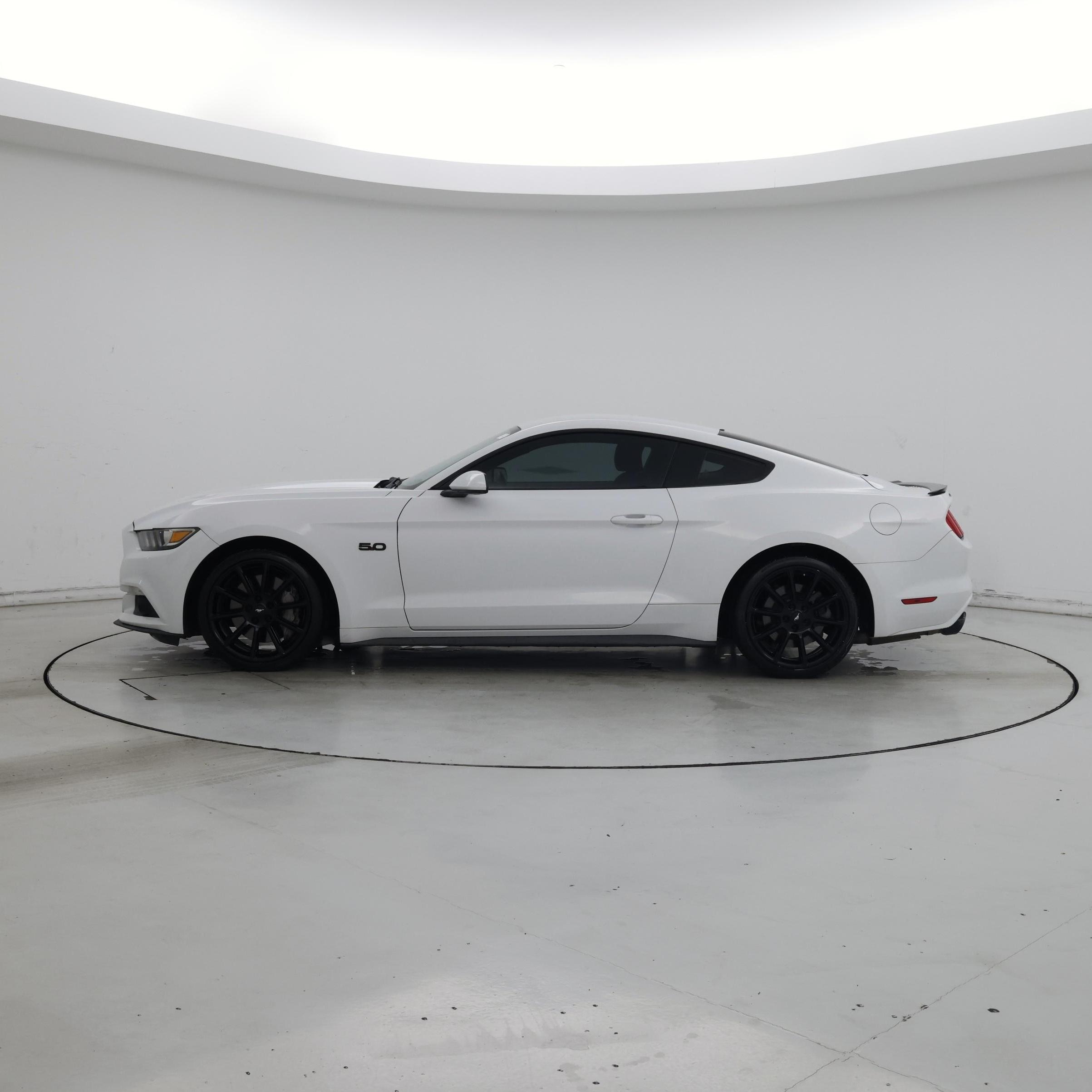 Thumbnail: 2016 Ford Mustang - 3