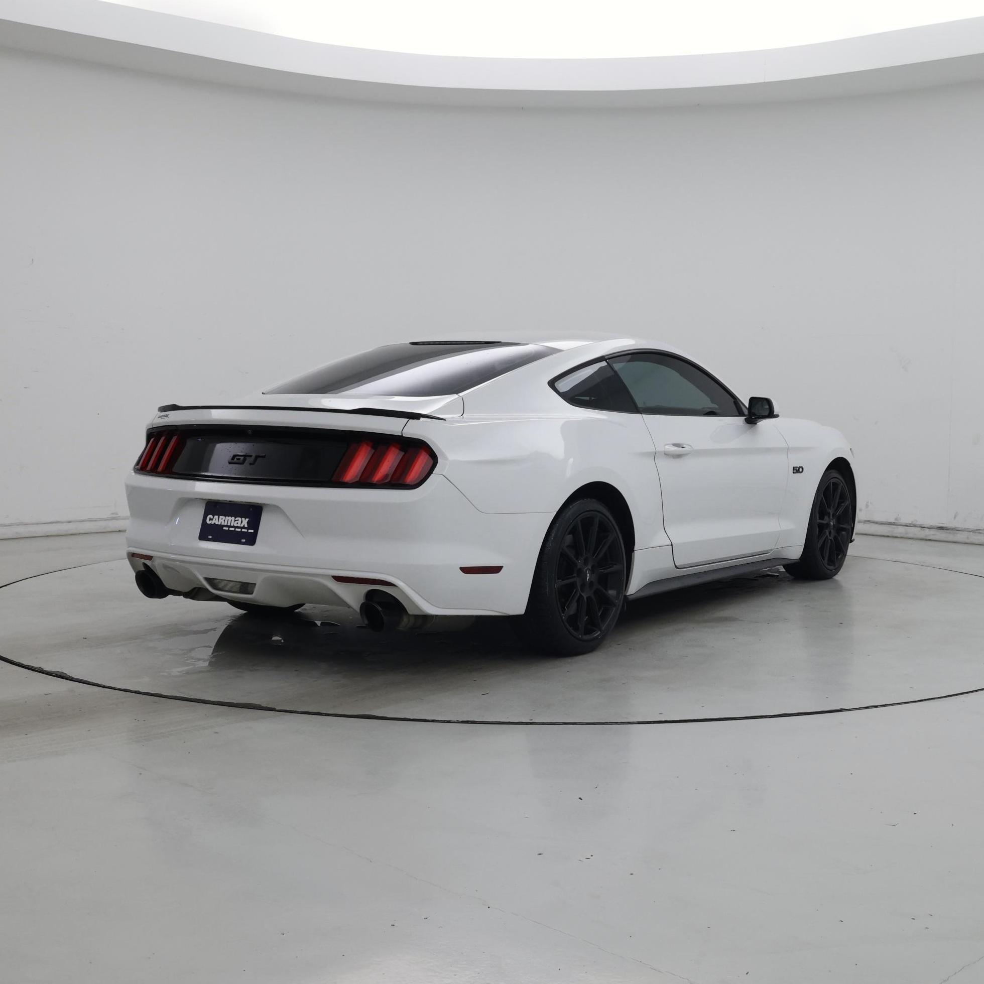 Thumbnail: 2016 Ford Mustang - 8