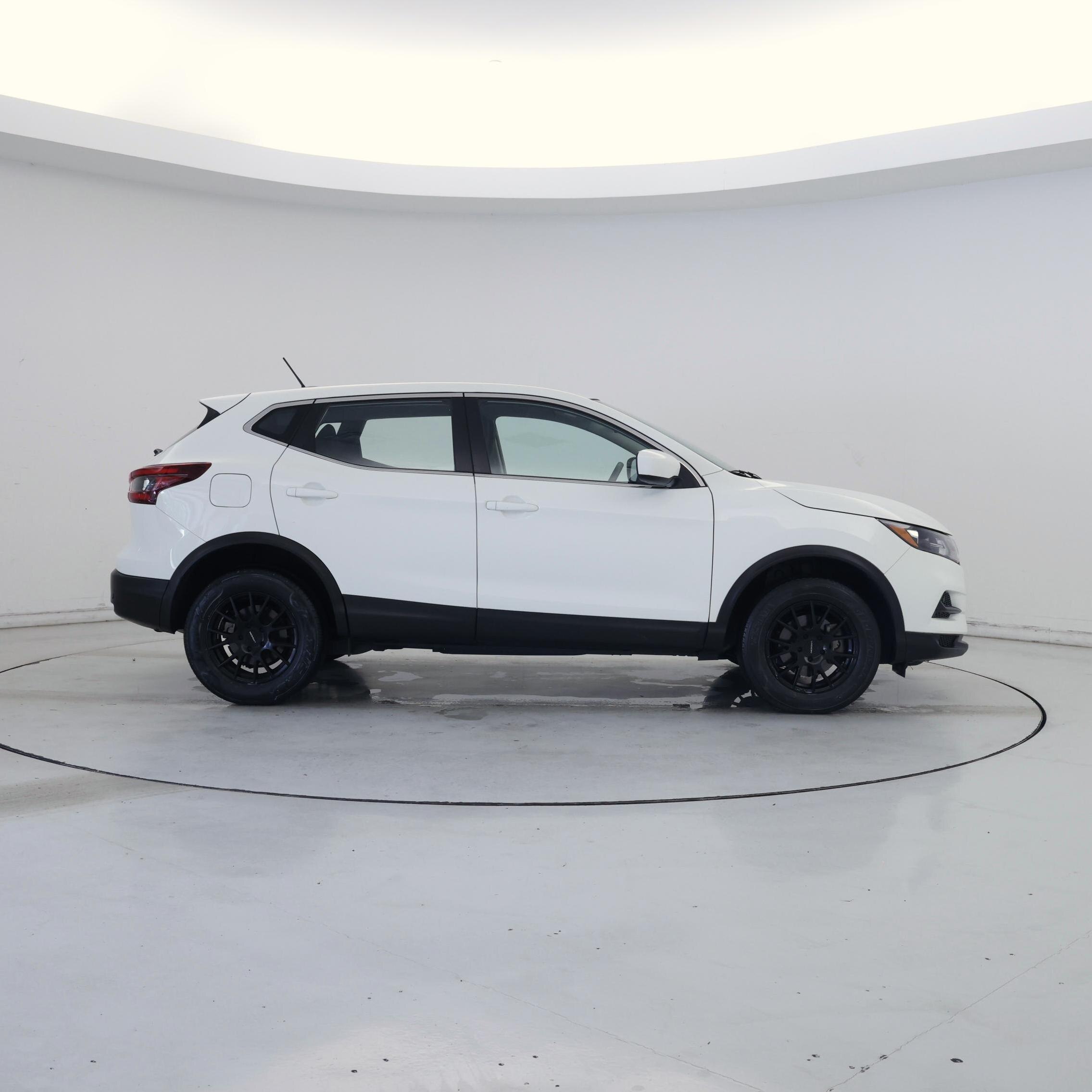 Thumbnail: 2020 Nissan Rogue Sport - 7
