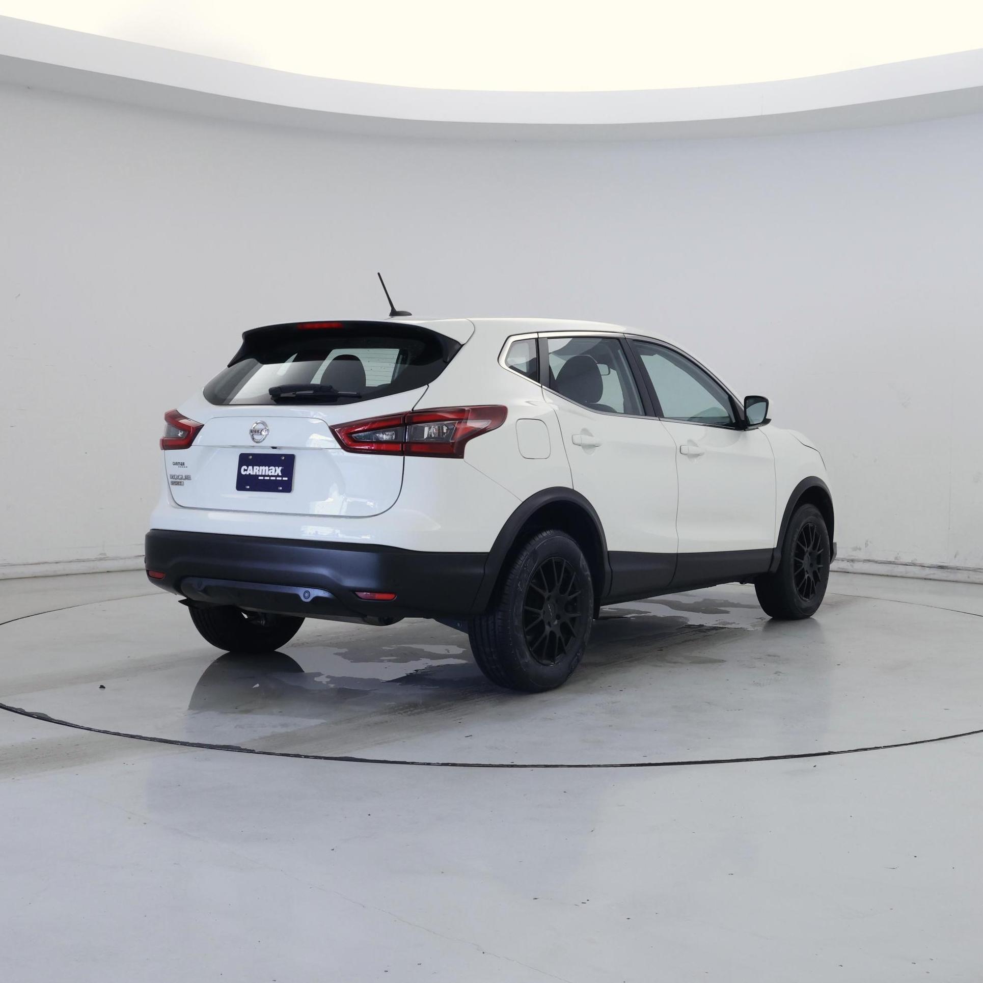 Thumbnail: 2020 Nissan Rogue Sport - 8