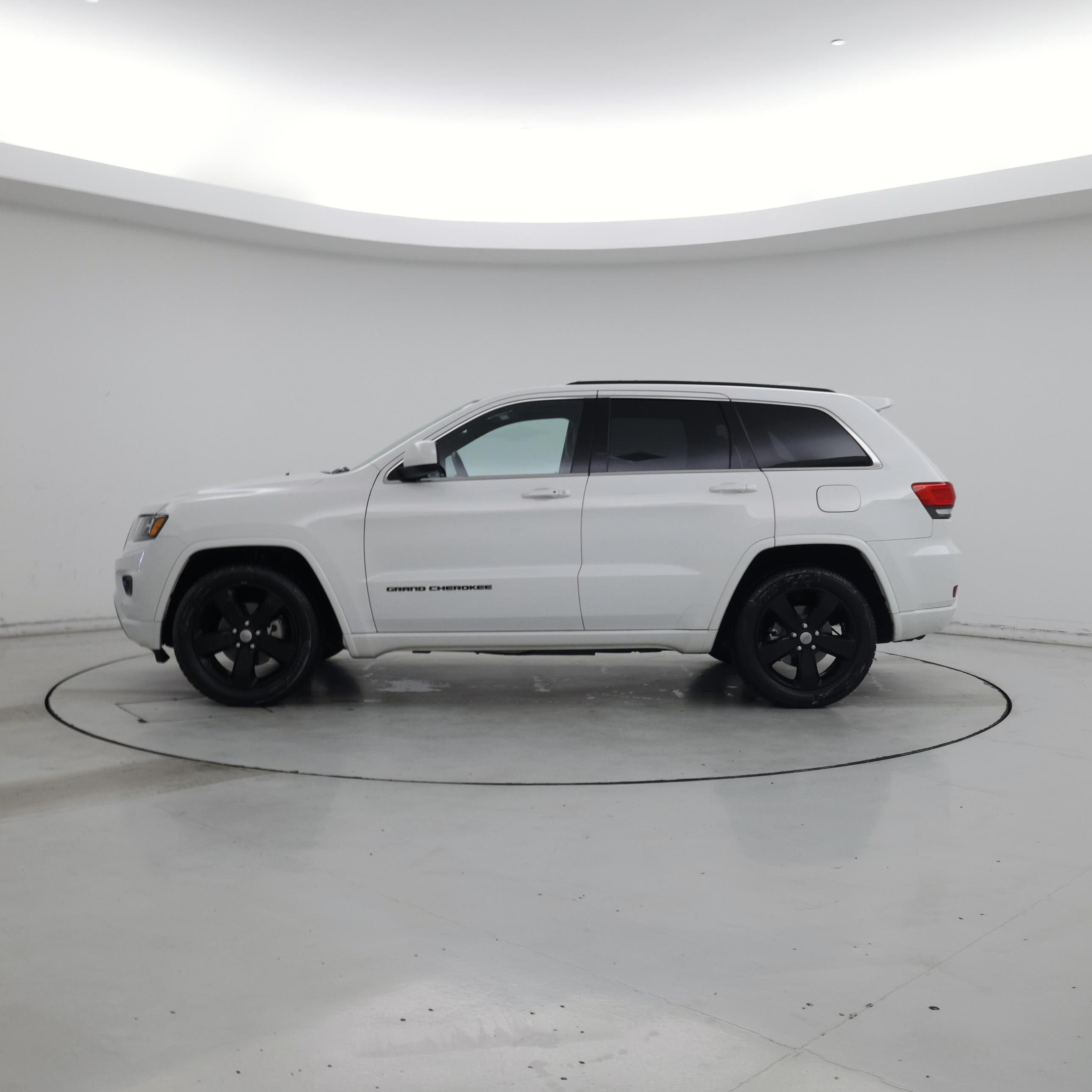 Thumbnail: 2015 Jeep Grand Cherokee - 3