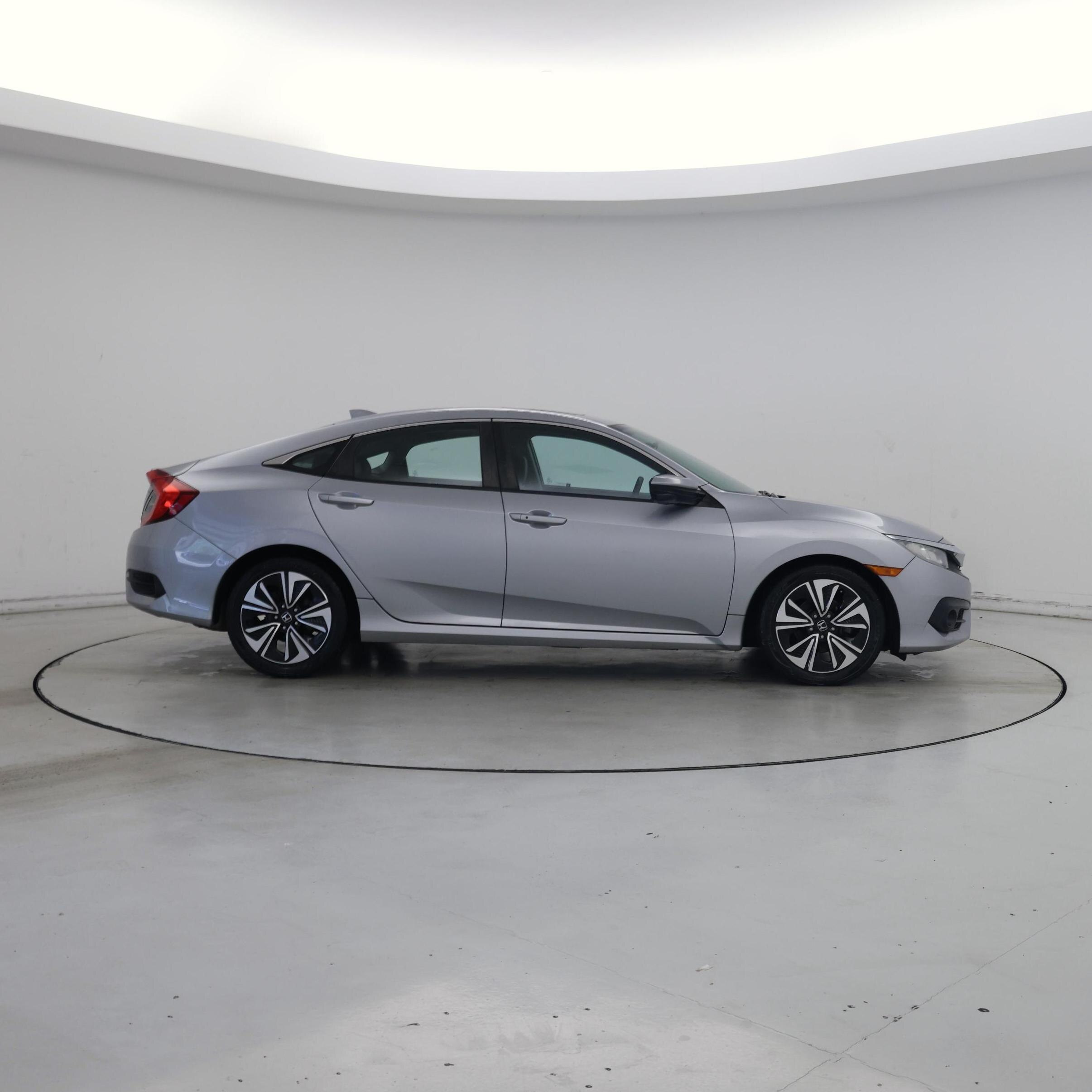 Thumbnail: 2016 Honda Civic - 7