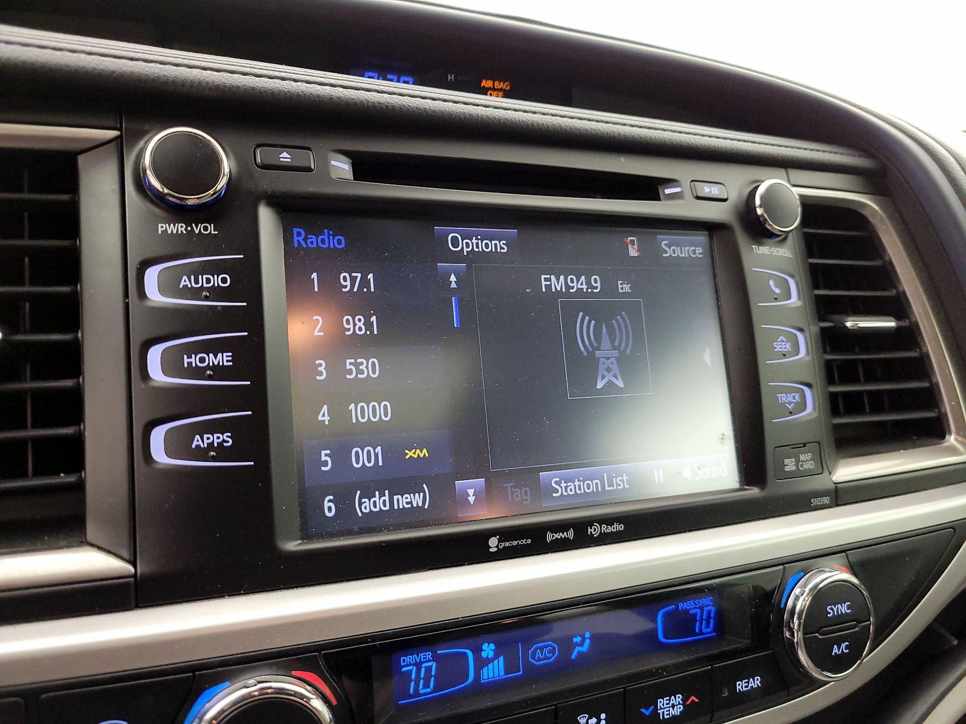 Thumbnail: 2019 Toyota Highlander - 15