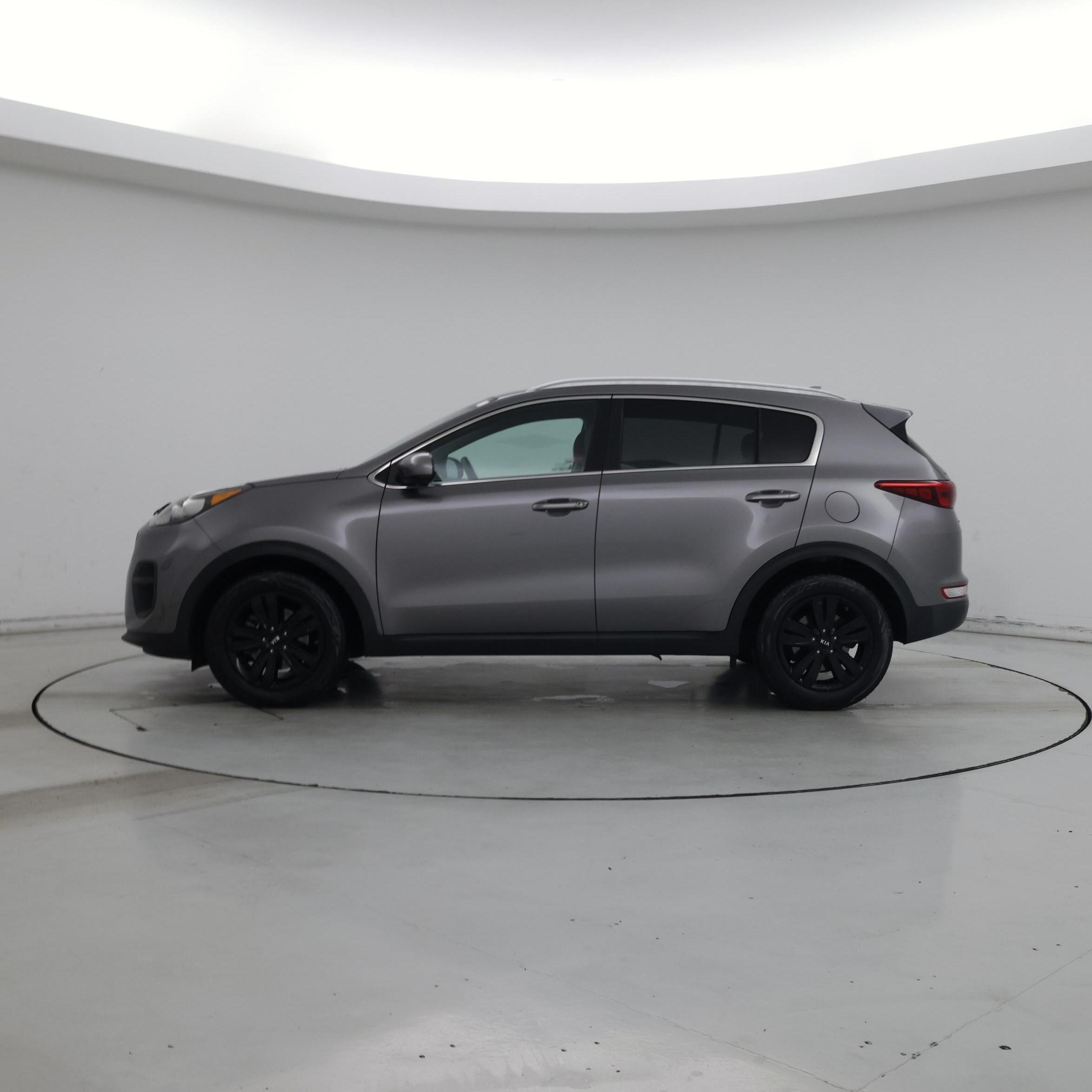 Thumbnail: 2019 Kia Sportage - 3