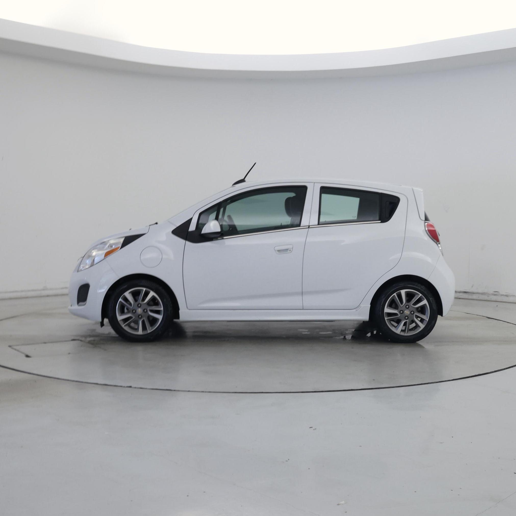 Thumbnail: 2015 Chevrolet Spark - 3