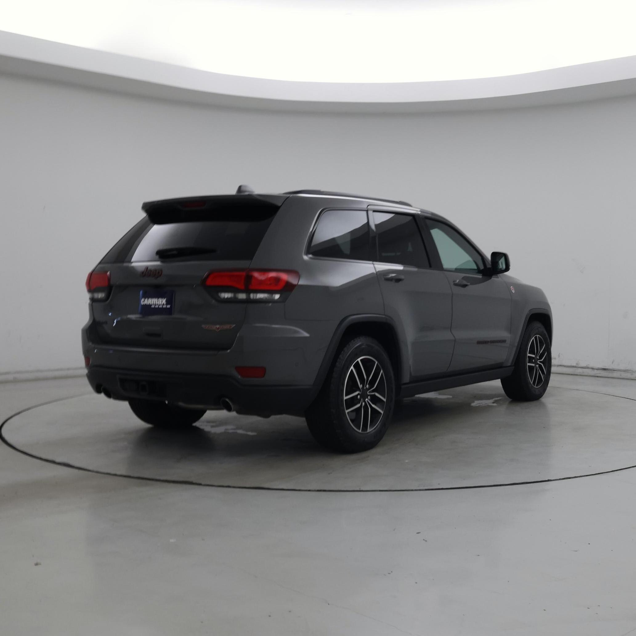 Thumbnail: 2020 Jeep Grand Cherokee - 8