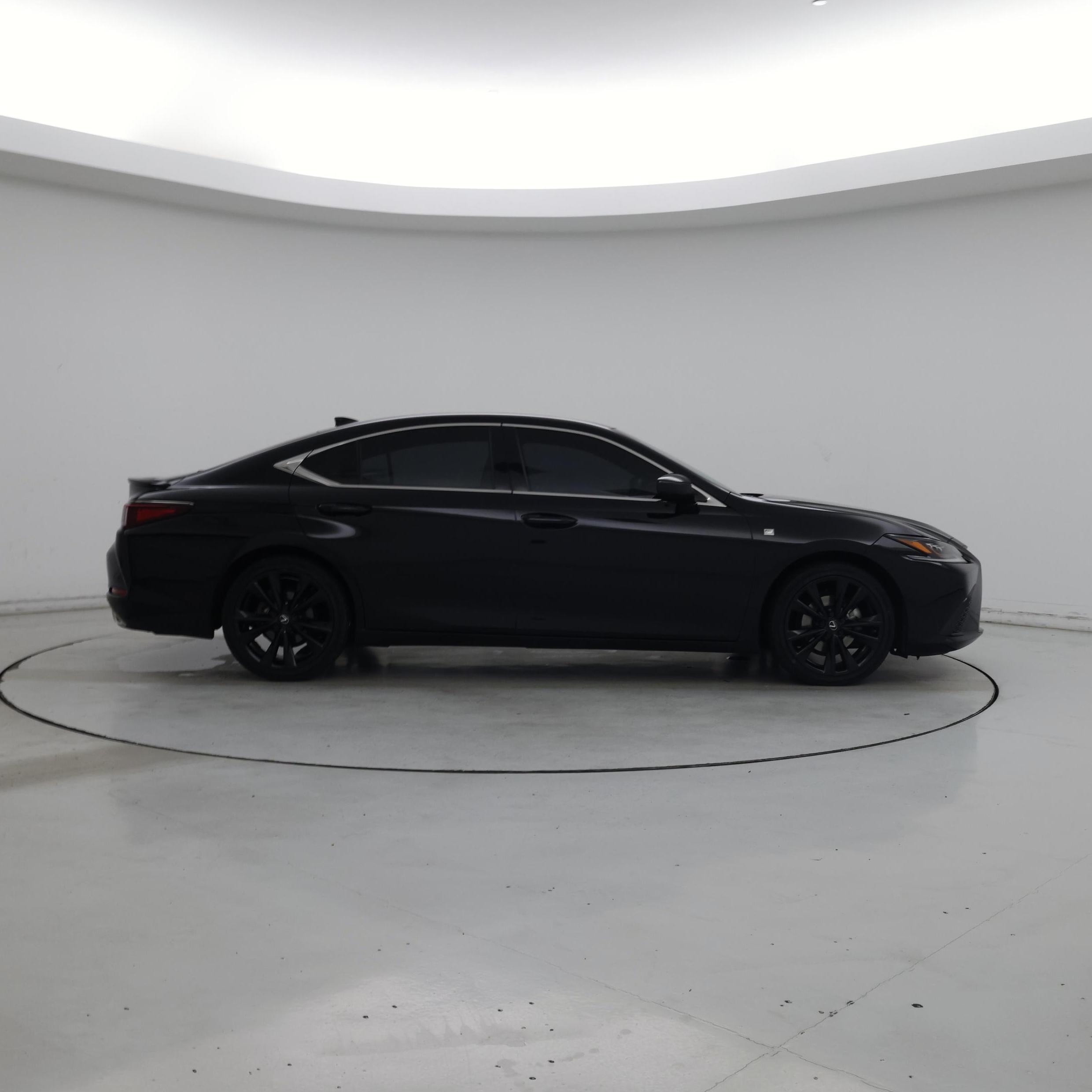 Thumbnail: 2021 Lexus ES - 7