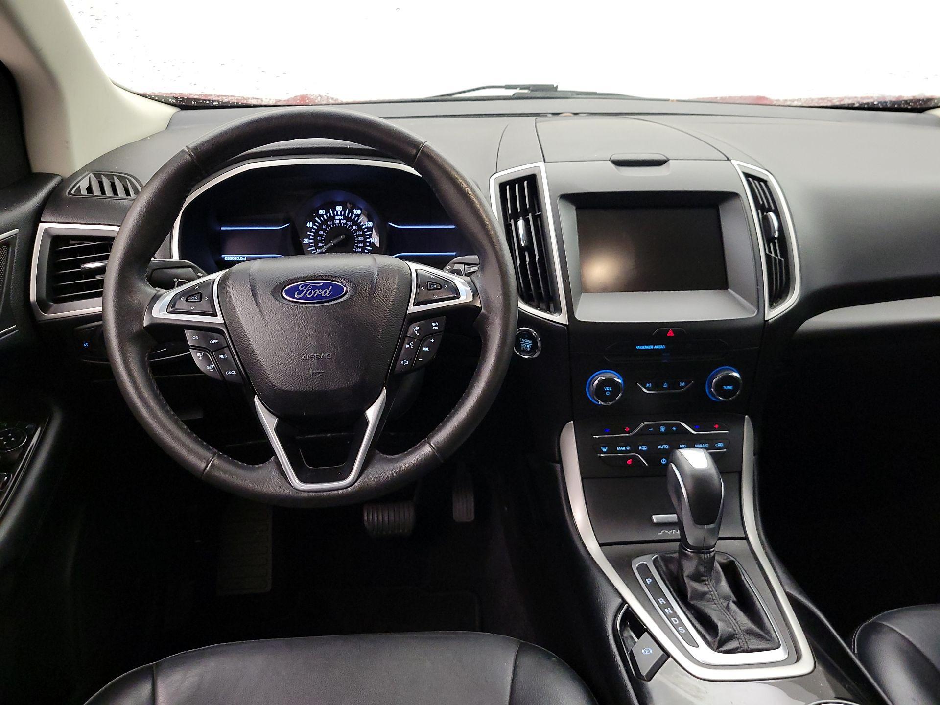 Thumbnail: 2015 Ford Edge - 10