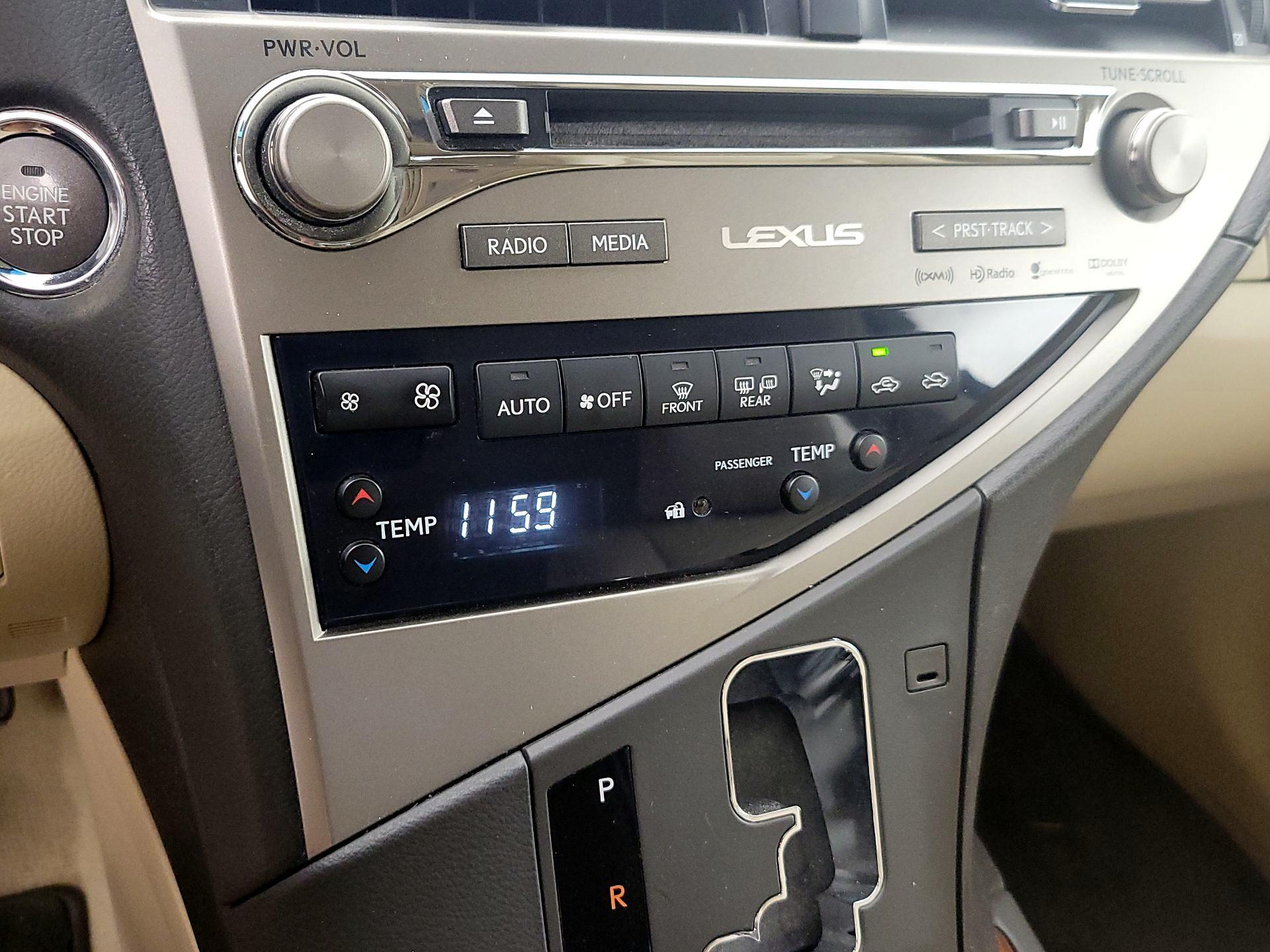 Thumbnail: 2015 Lexus RX - 17