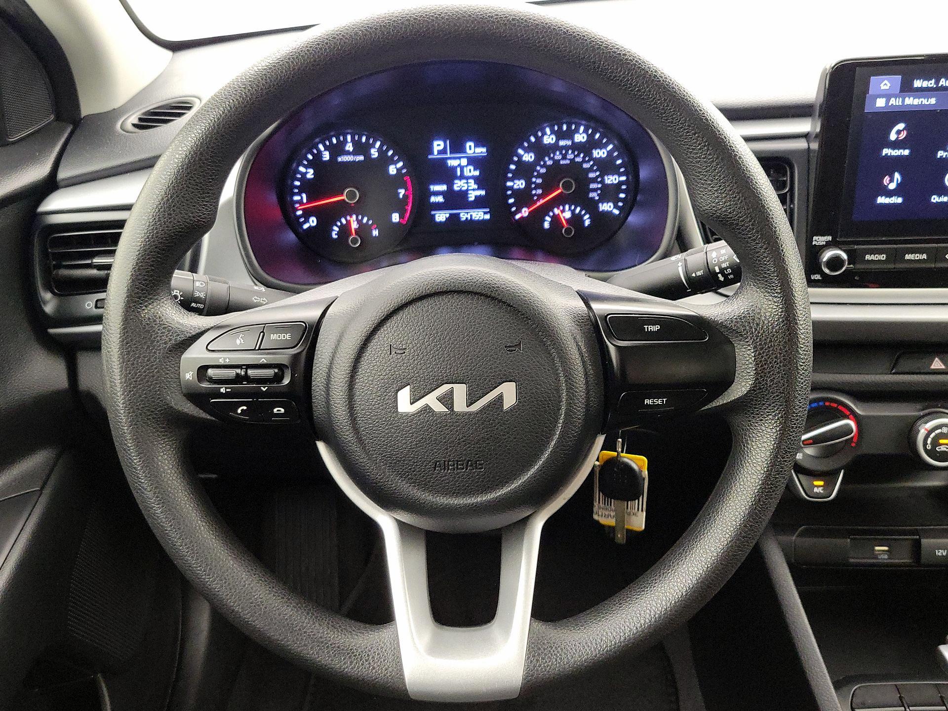 Thumbnail: 2022 Kia Rio - 10