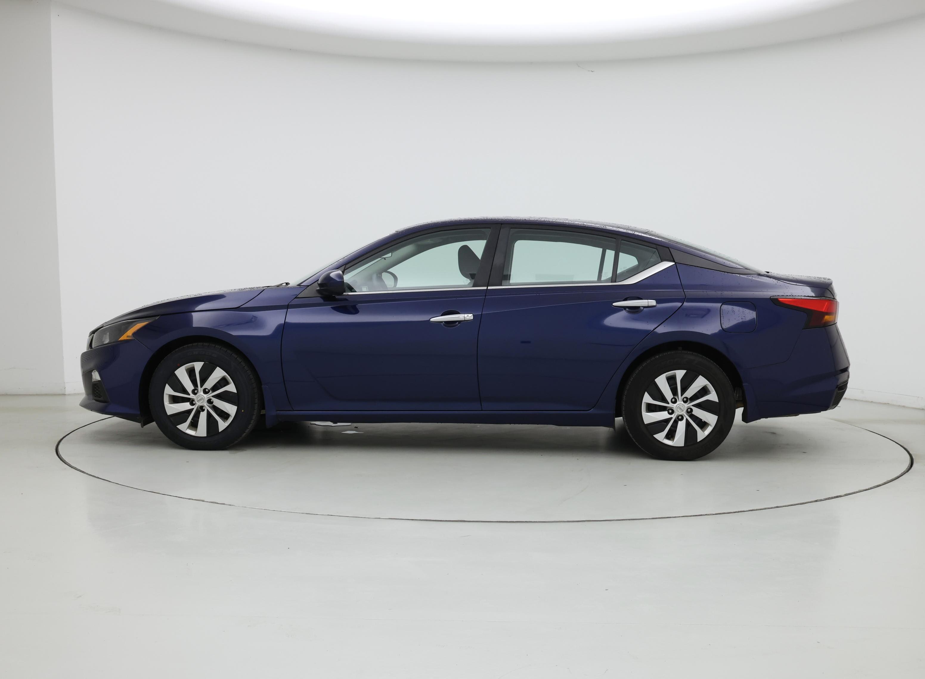 Thumbnail: 2022 Nissan Altima - 3
