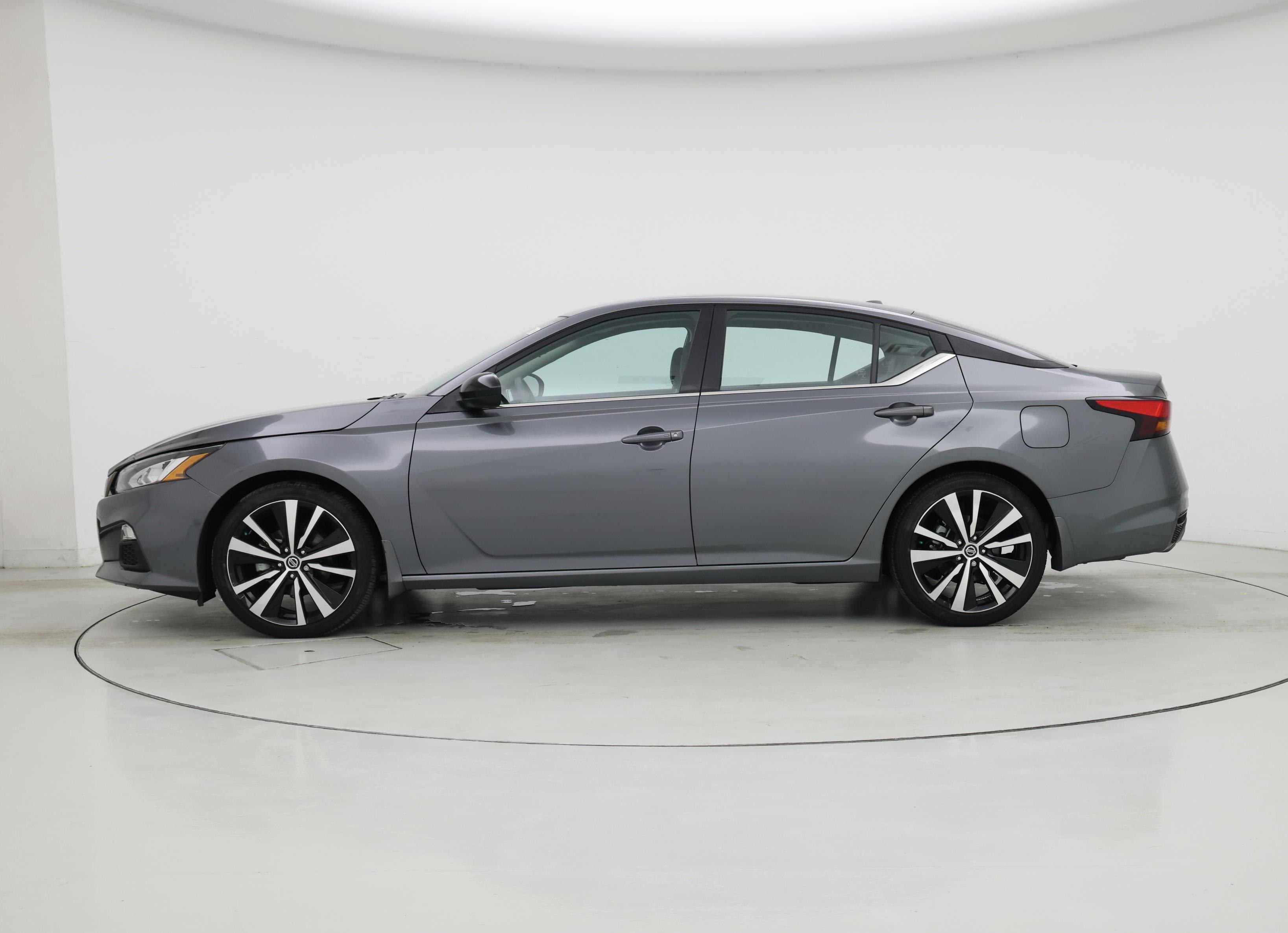 Thumbnail: 2021 Nissan Altima - 3