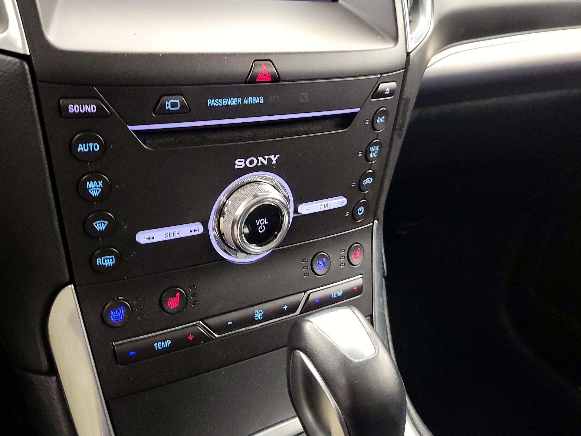 Thumbnail: 2017 Ford Edge - 17