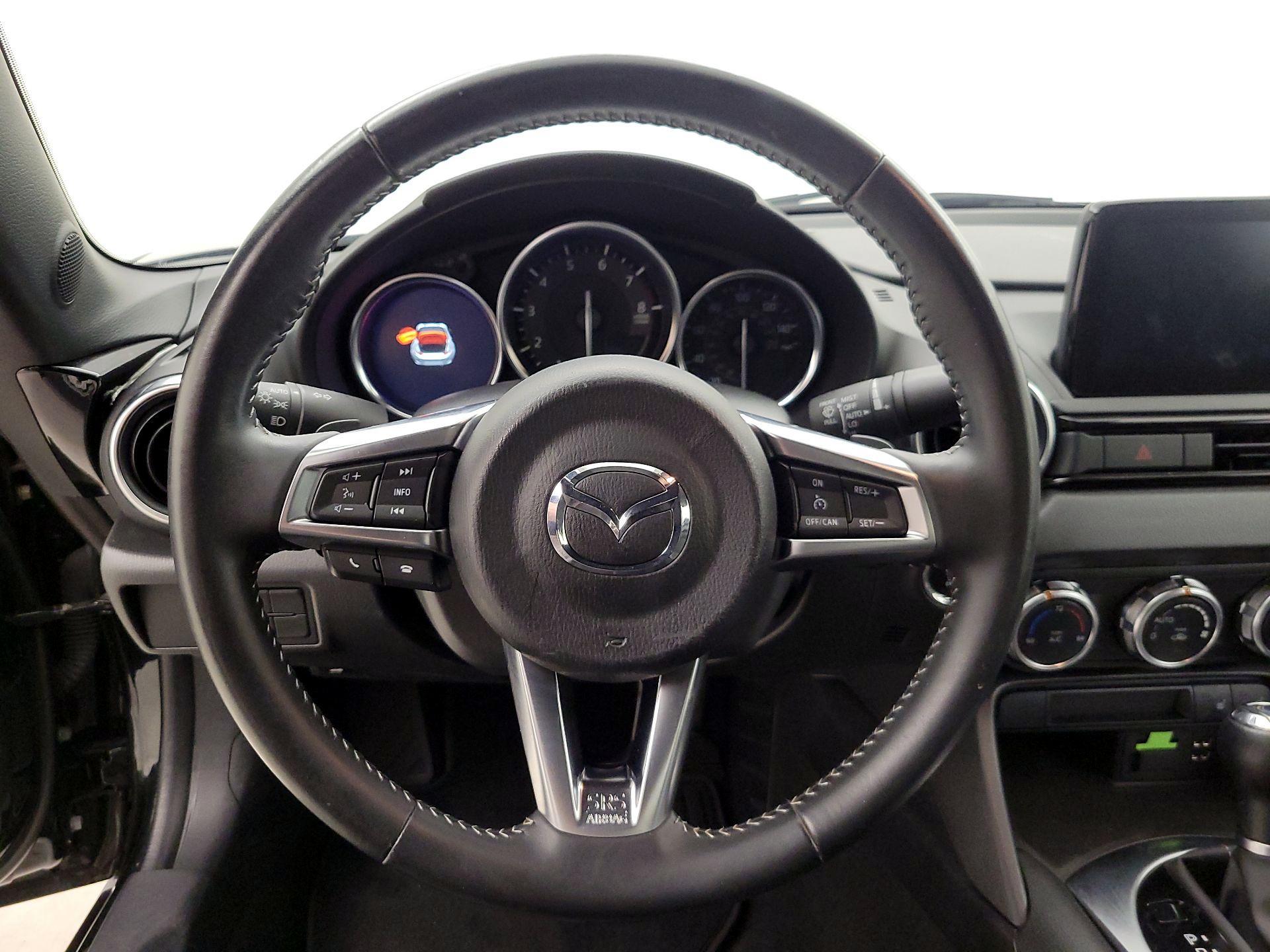 Thumbnail: 2023 Mazda MX-5 Miata - 10