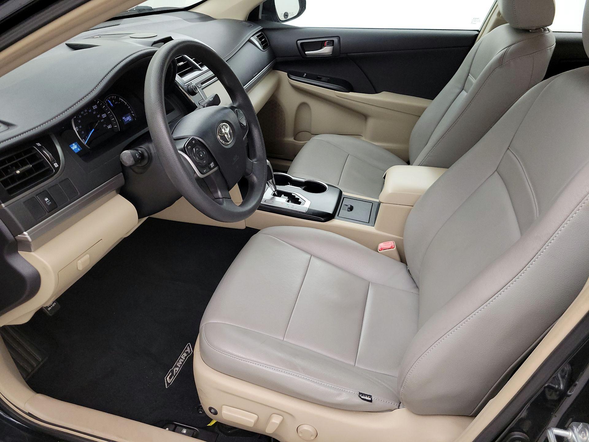 Thumbnail: 2013 Toyota Camry - 11