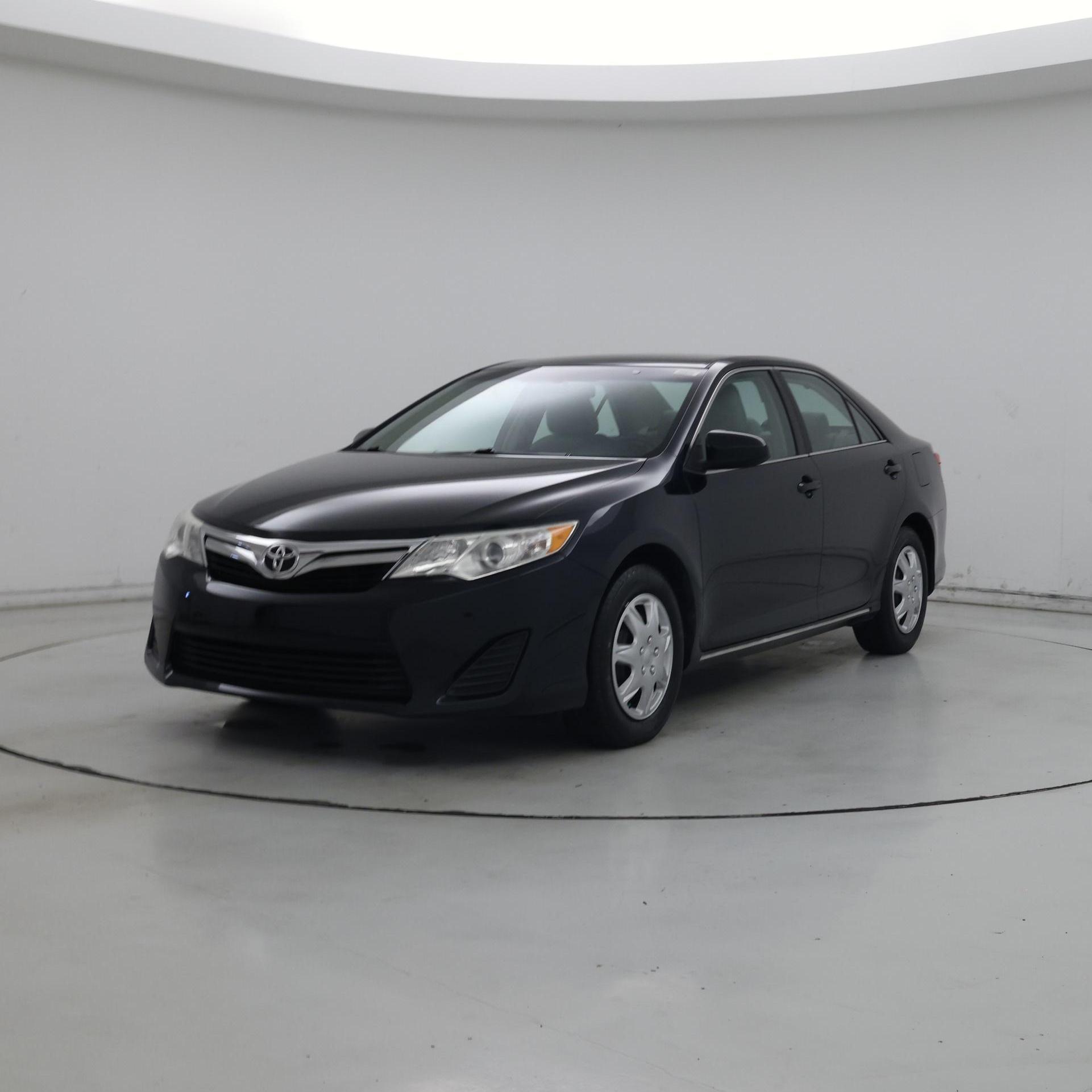 Thumbnail: 2013 Toyota Camry - 4