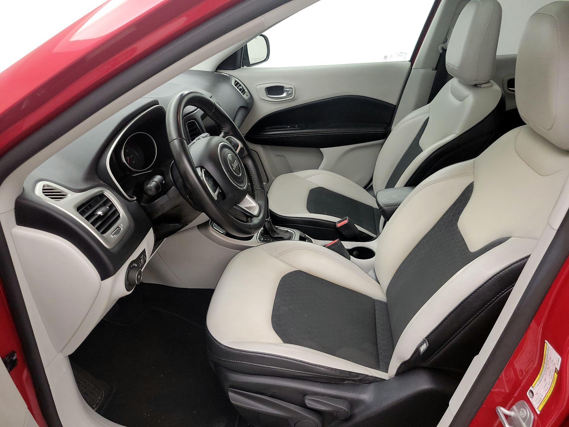 Thumbnail: 2019 Jeep Compass - 11