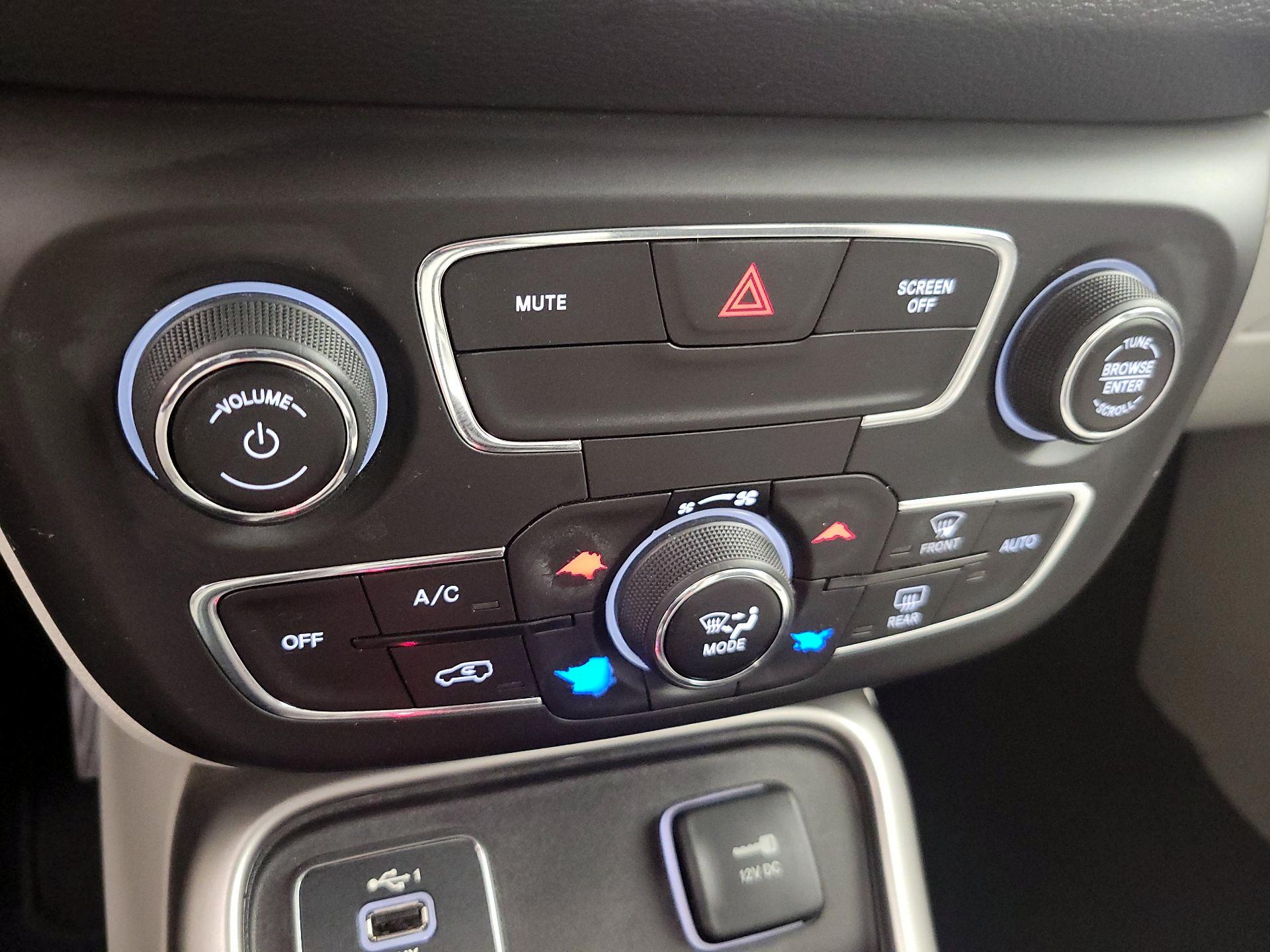 Thumbnail: 2019 Jeep Compass - 17