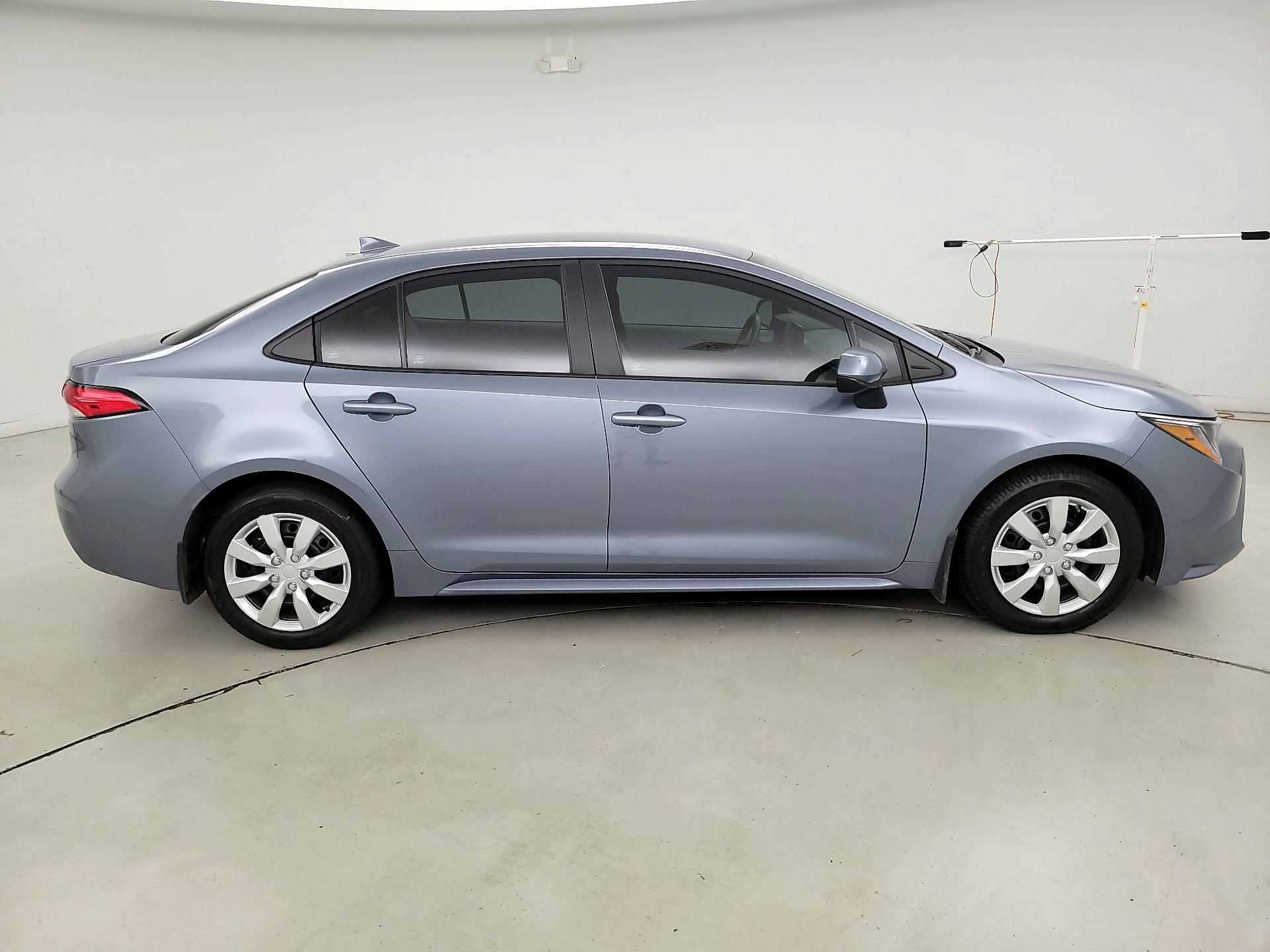 Thumbnail: 2022 Toyota Corolla - 4
